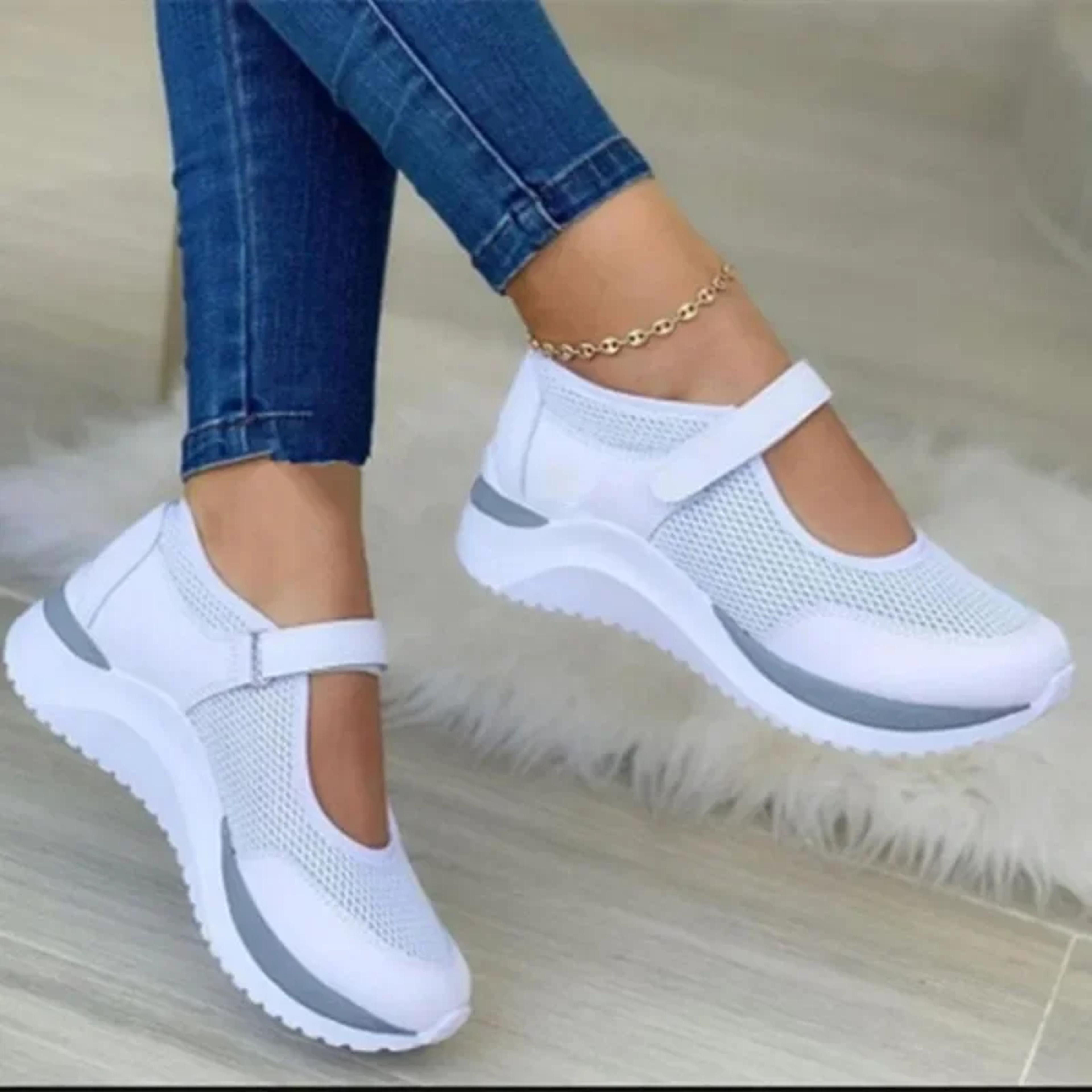 mesh casual slippers, women's round toe knit white sole shoes, stylish and comfy