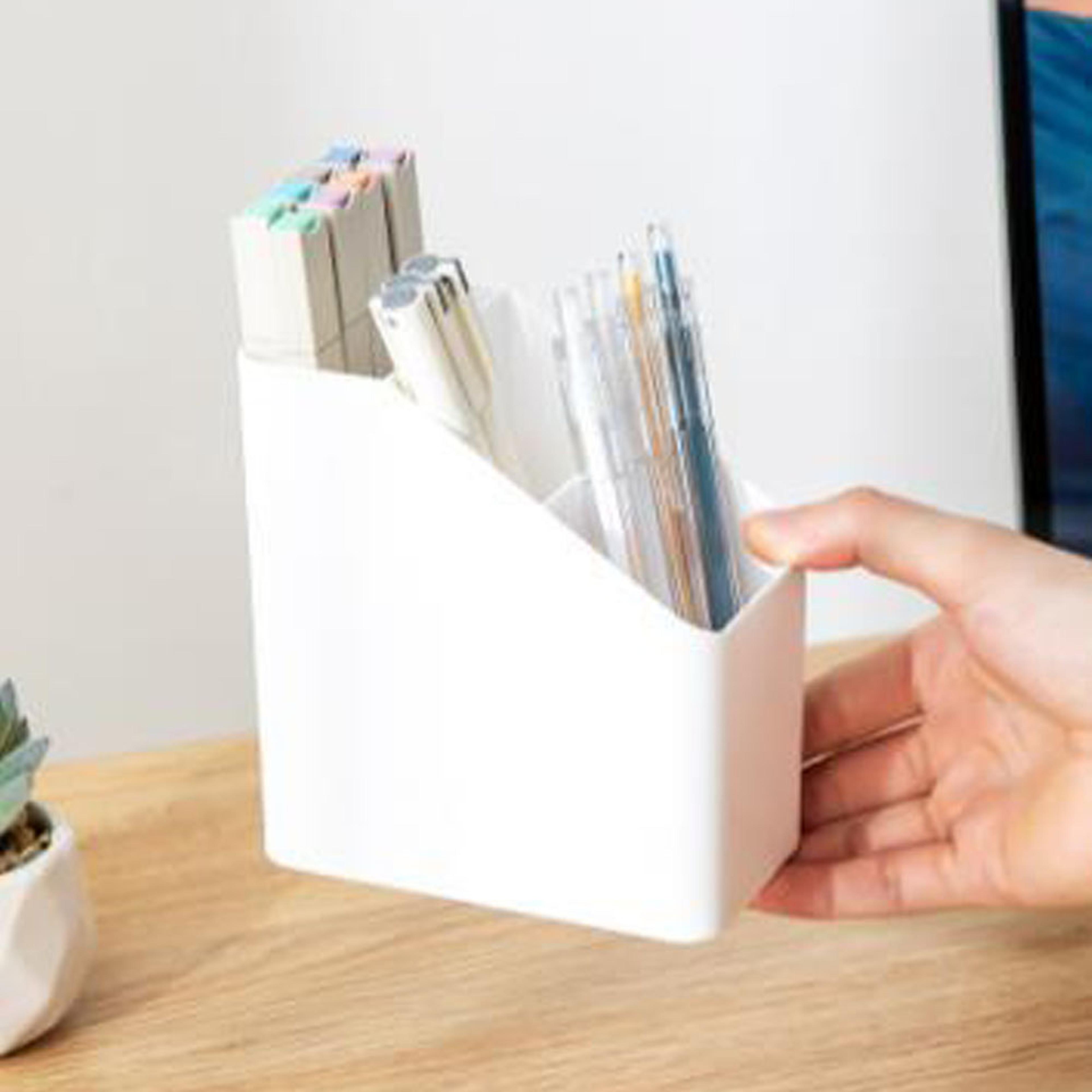 Simple Brush Colored Pen Marker Storage Box Multifunctional Three Squares Desktop Sundries Storage  3