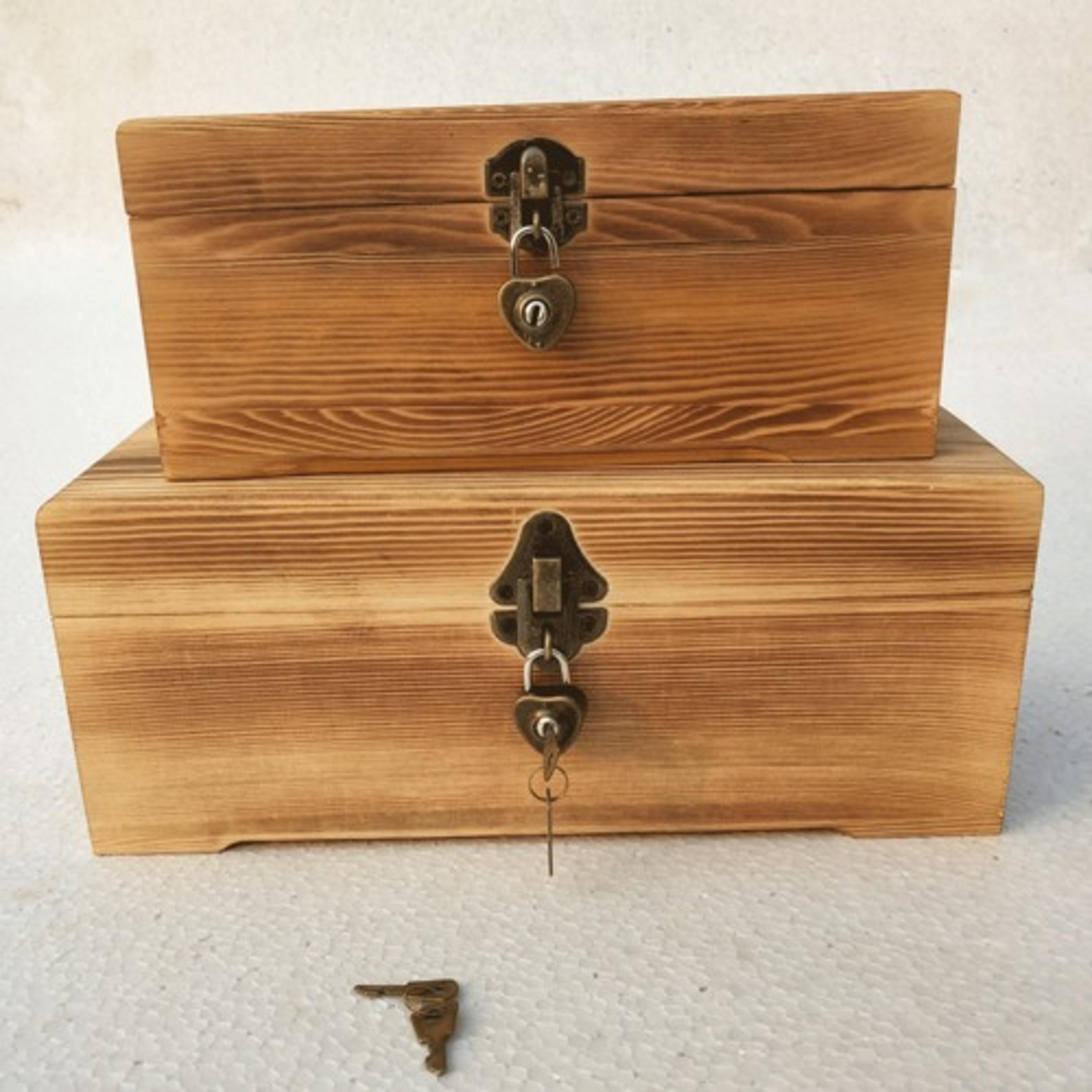 Large Pine Wood Box Rectangular Locking Storage Box Gift Box For Christmas Trees Wooden 4