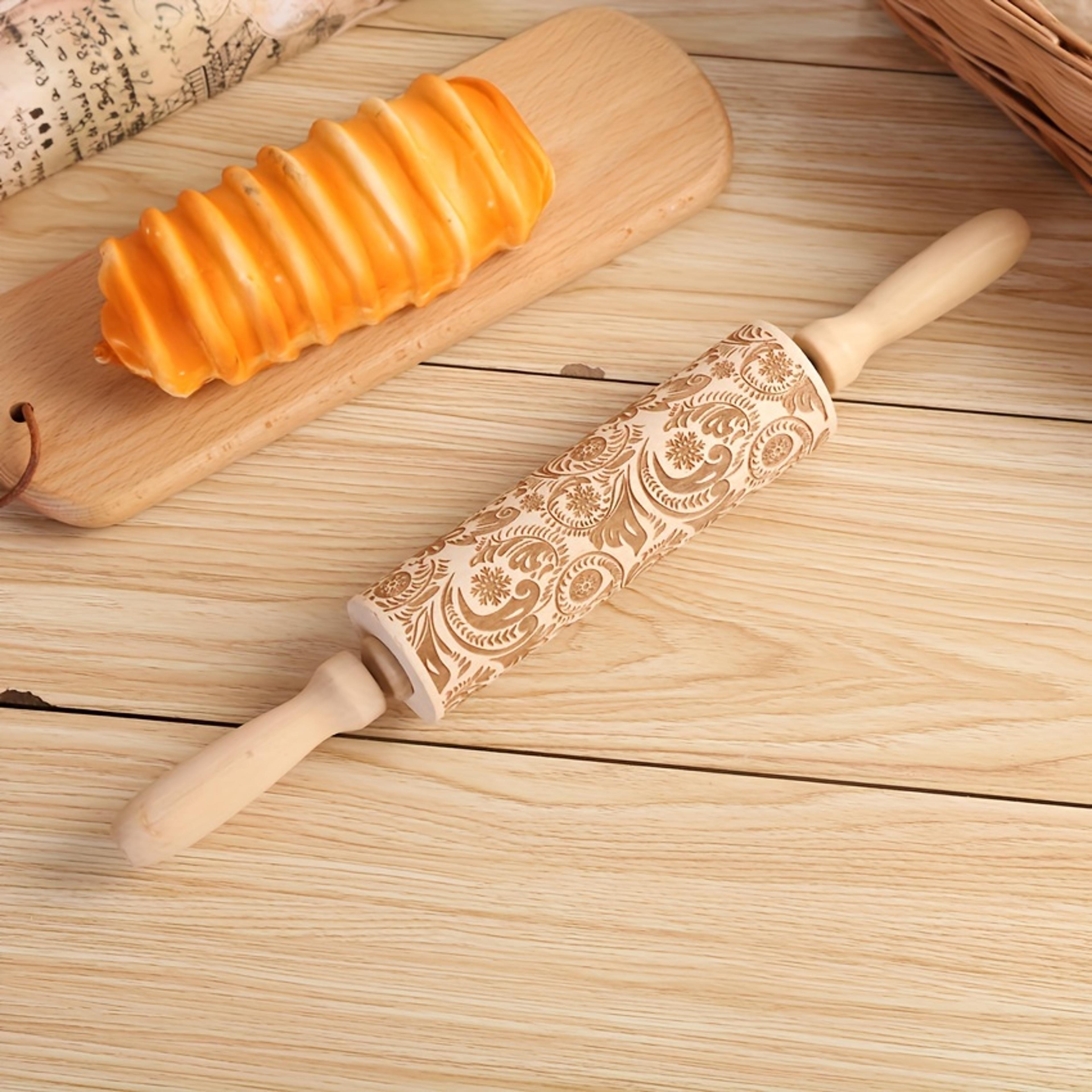Embossing Engraved Rolling Pin Baking Tool Cookie Fondant Cake Dough Roller Patterned Rolling Pin 2