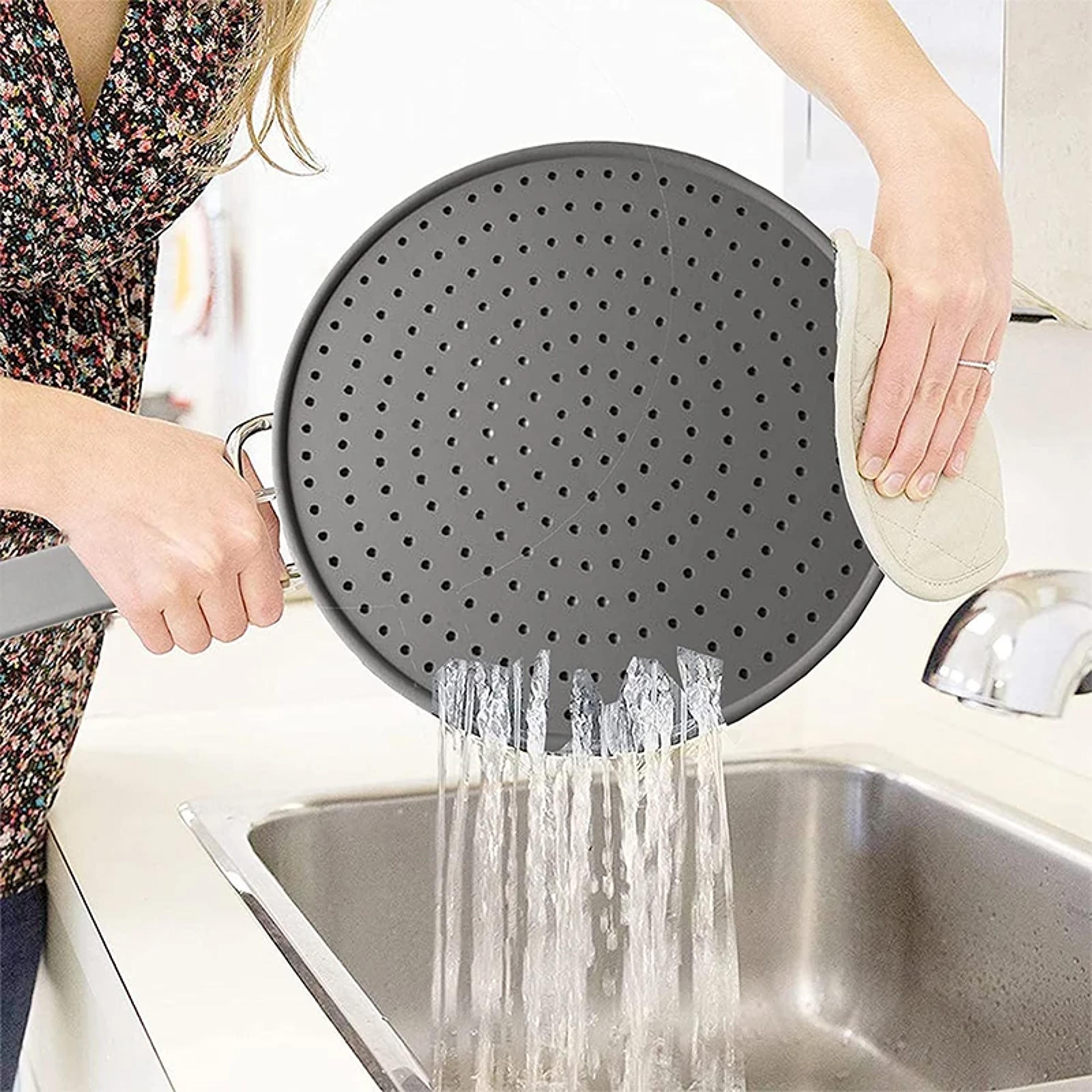 heat-resistant silicone kitchen splatter screen with handle, oil splash guard, frying pan lid cover