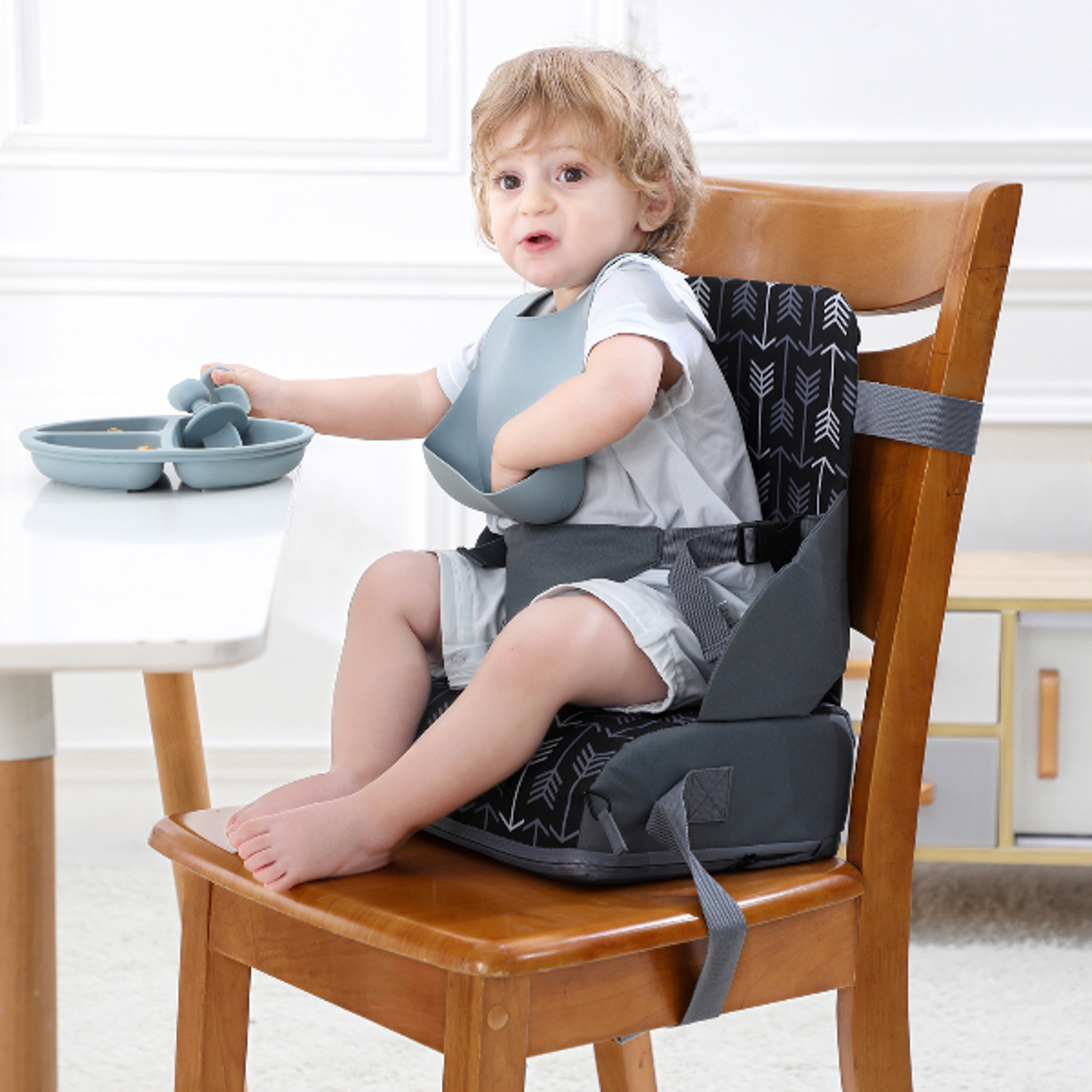 high cushion baby dining chair, portable foldable anti-slip children's seat, travel supplies for kids