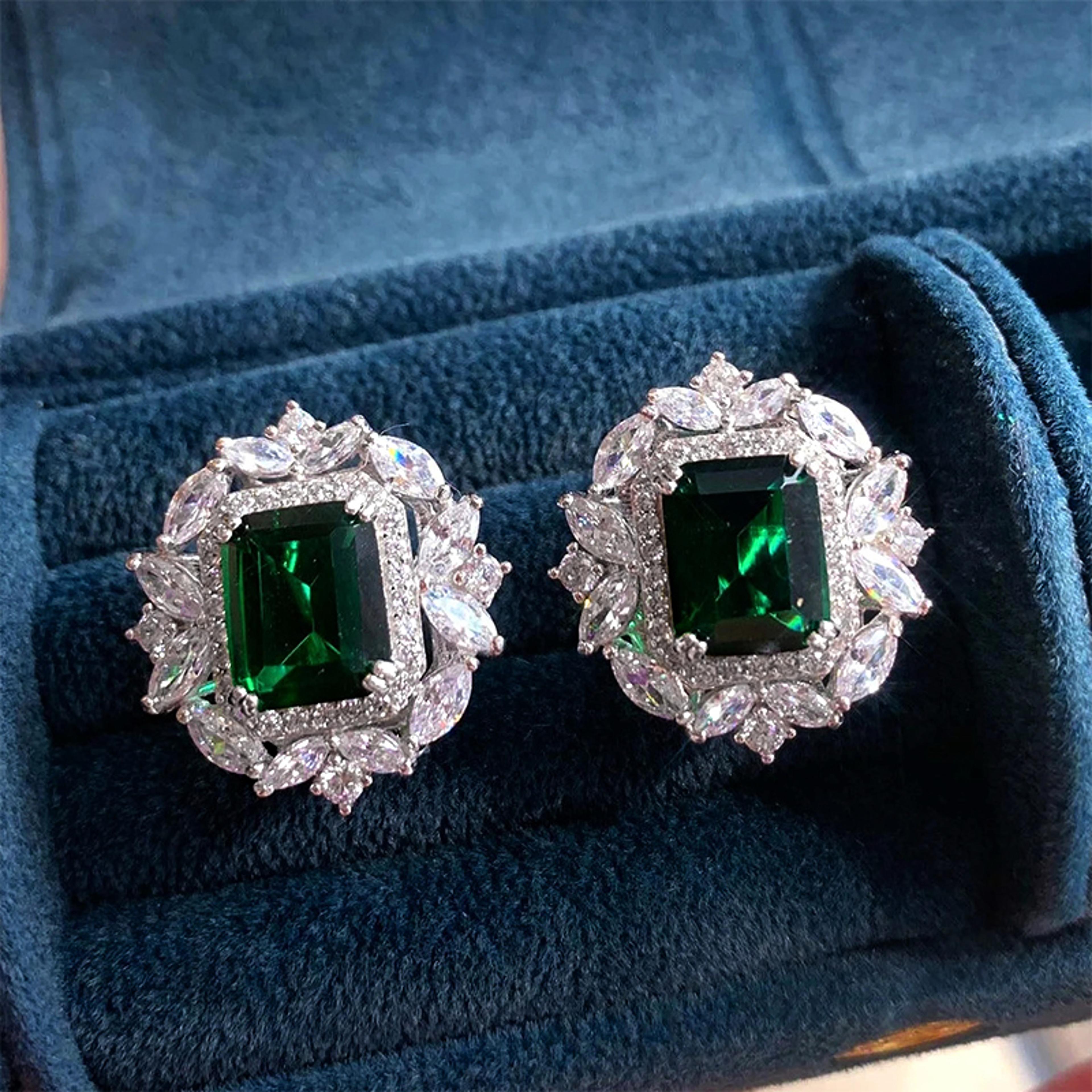 delicate design jewelry, huitan luxury lady green zirconia ear stud earrings for anniversary party
