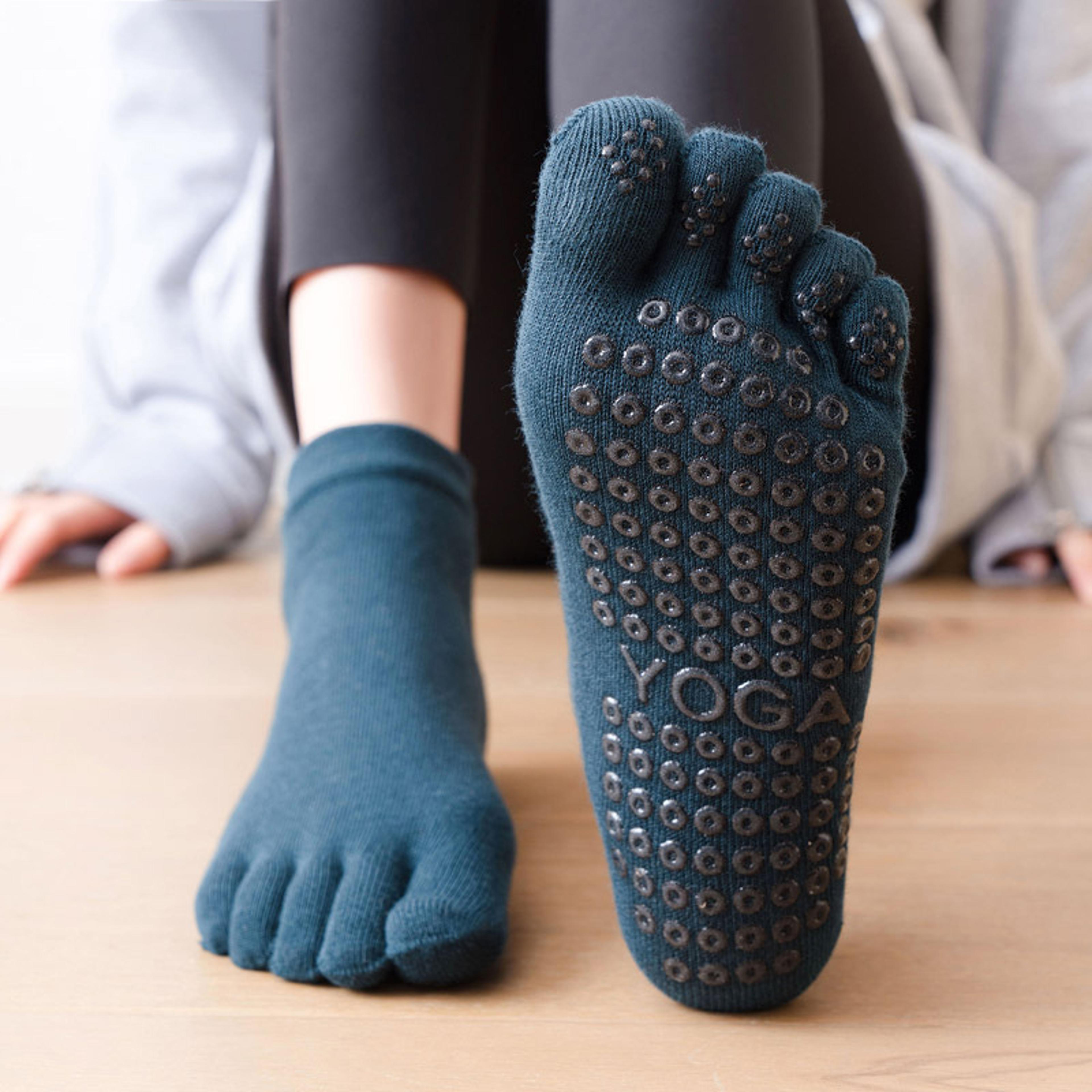 Breathable Yoga Socks Nonslip Pilates Dance Gym Socks Cotton QuickDry Fitness Socks For Women 6