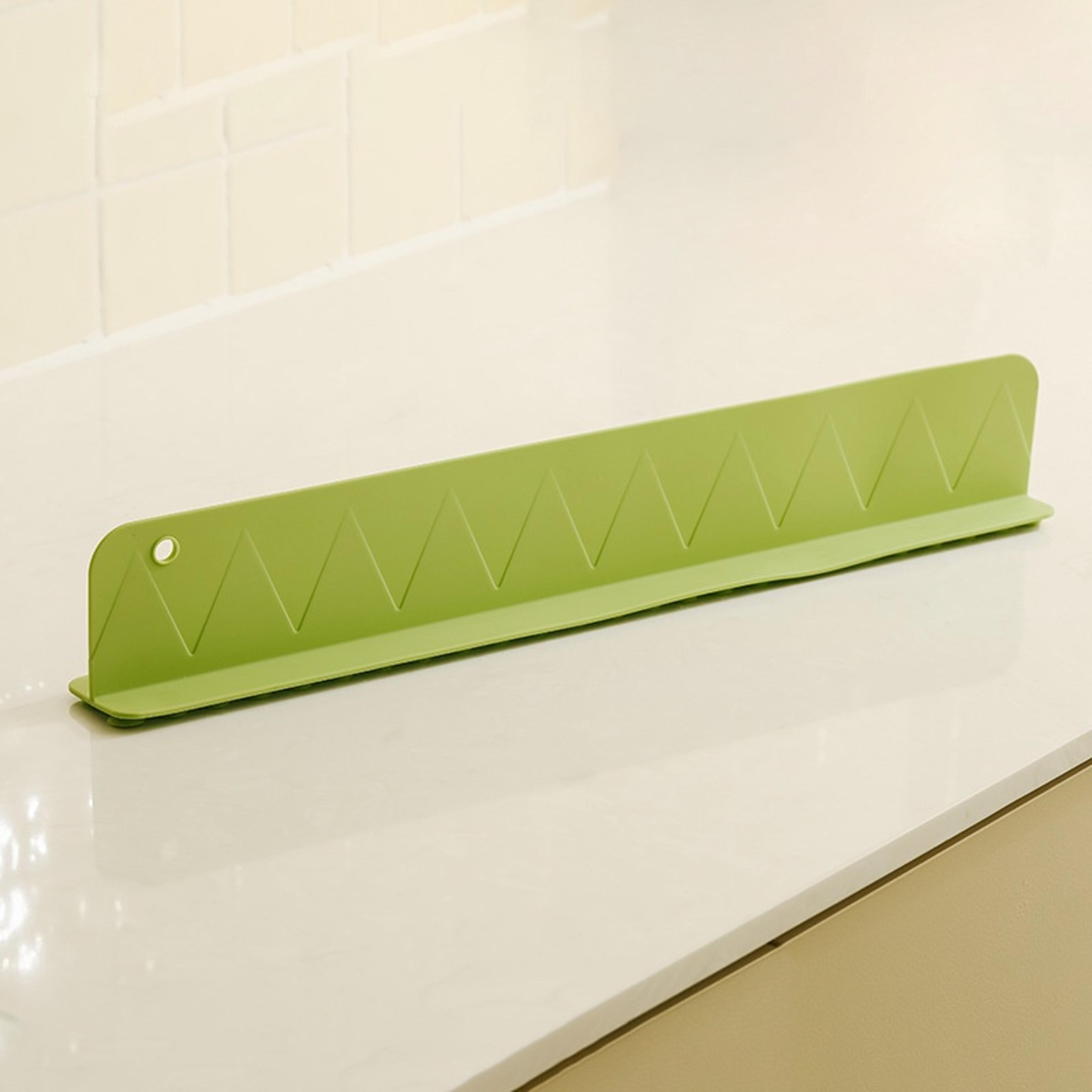 Silicone Sink Splash Guard With Suction Cups  Water Baffle To Protect Clothes And Surfaces 7