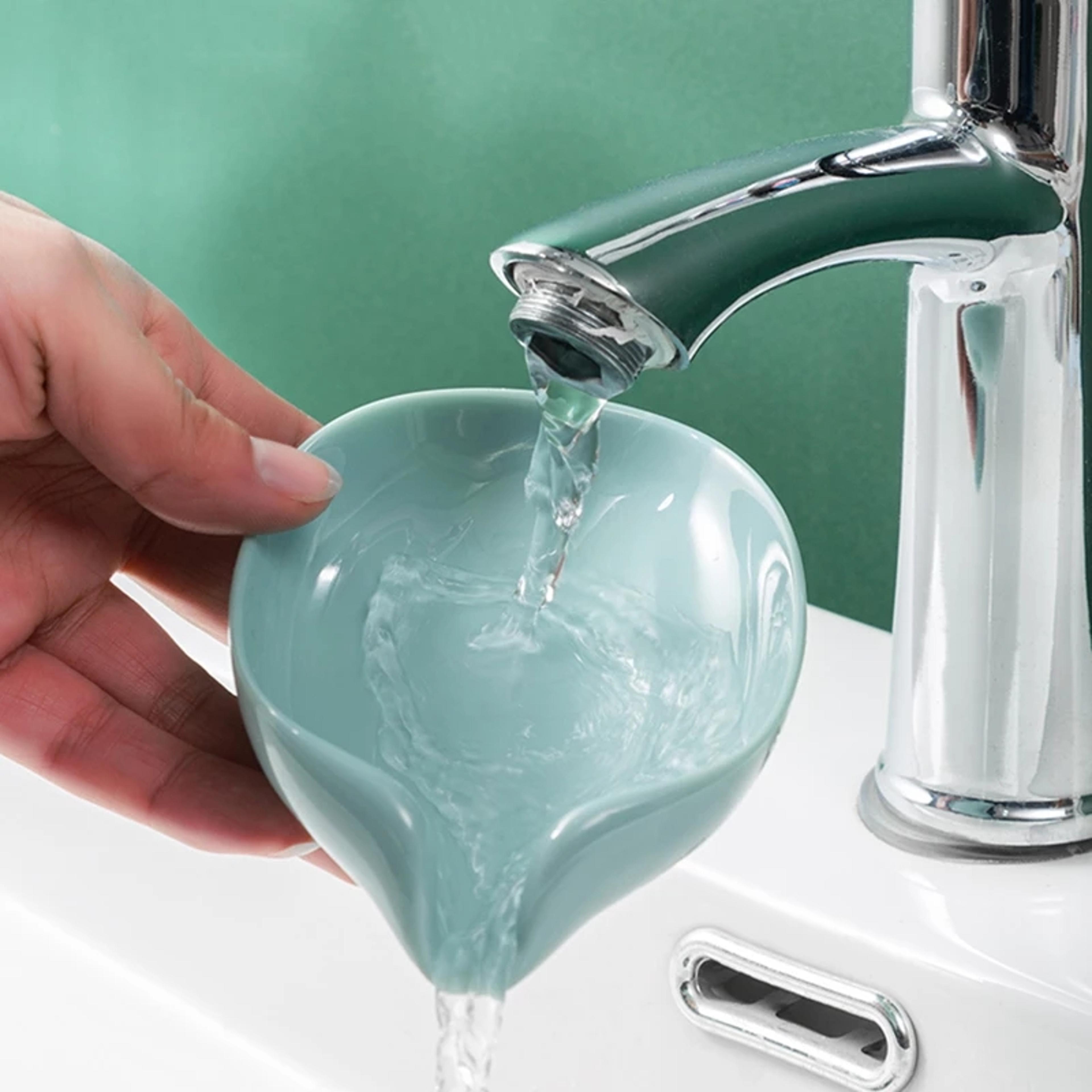 Leaf Design SelfDraining Soap Box With Suction Cup  Decorative Bathroom Soap Tray Organizer 4
