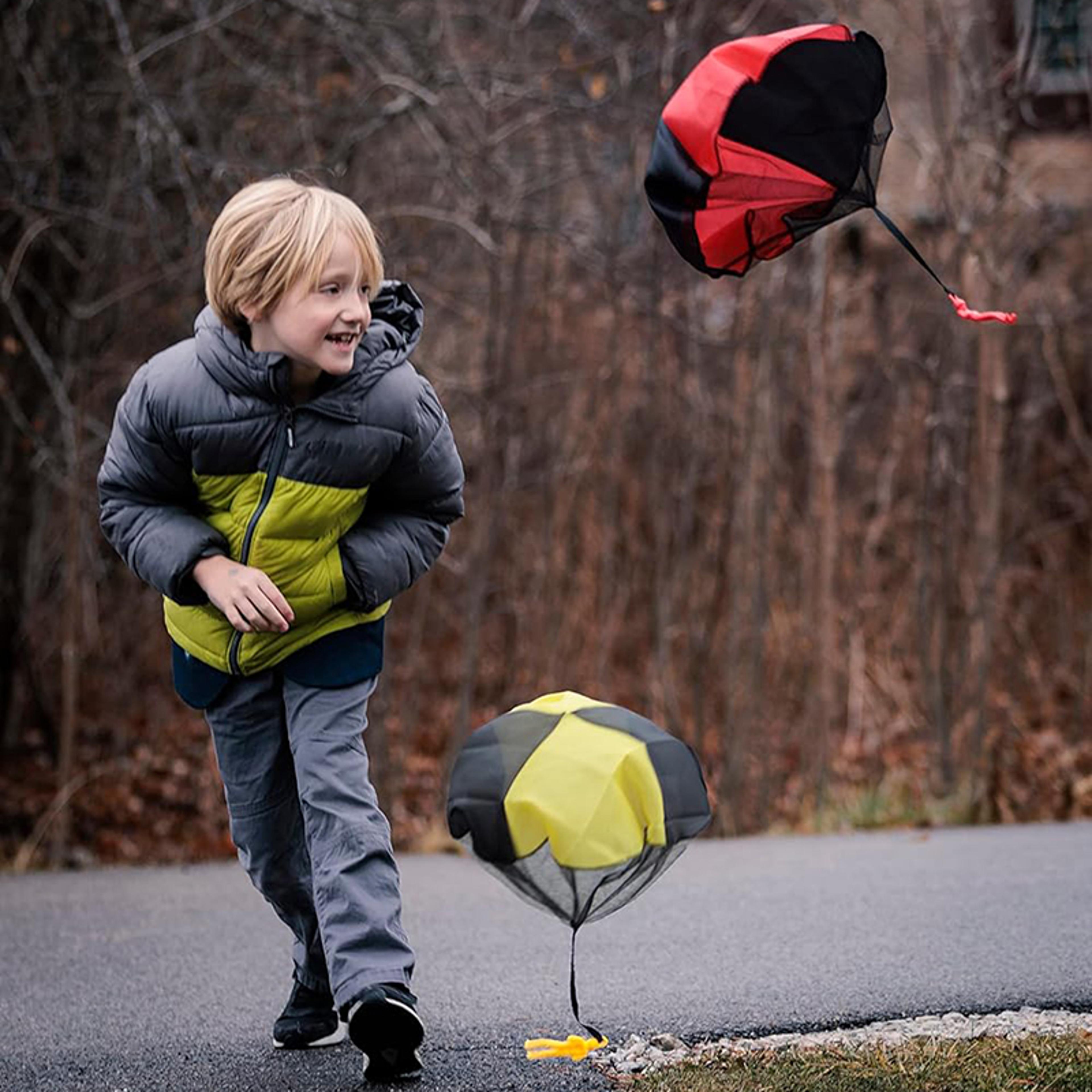 TangleFree Outdoor Parachute Toys For Kids  Fun Flying Parachute Perfect For Boys  Girls Easter Bas 5