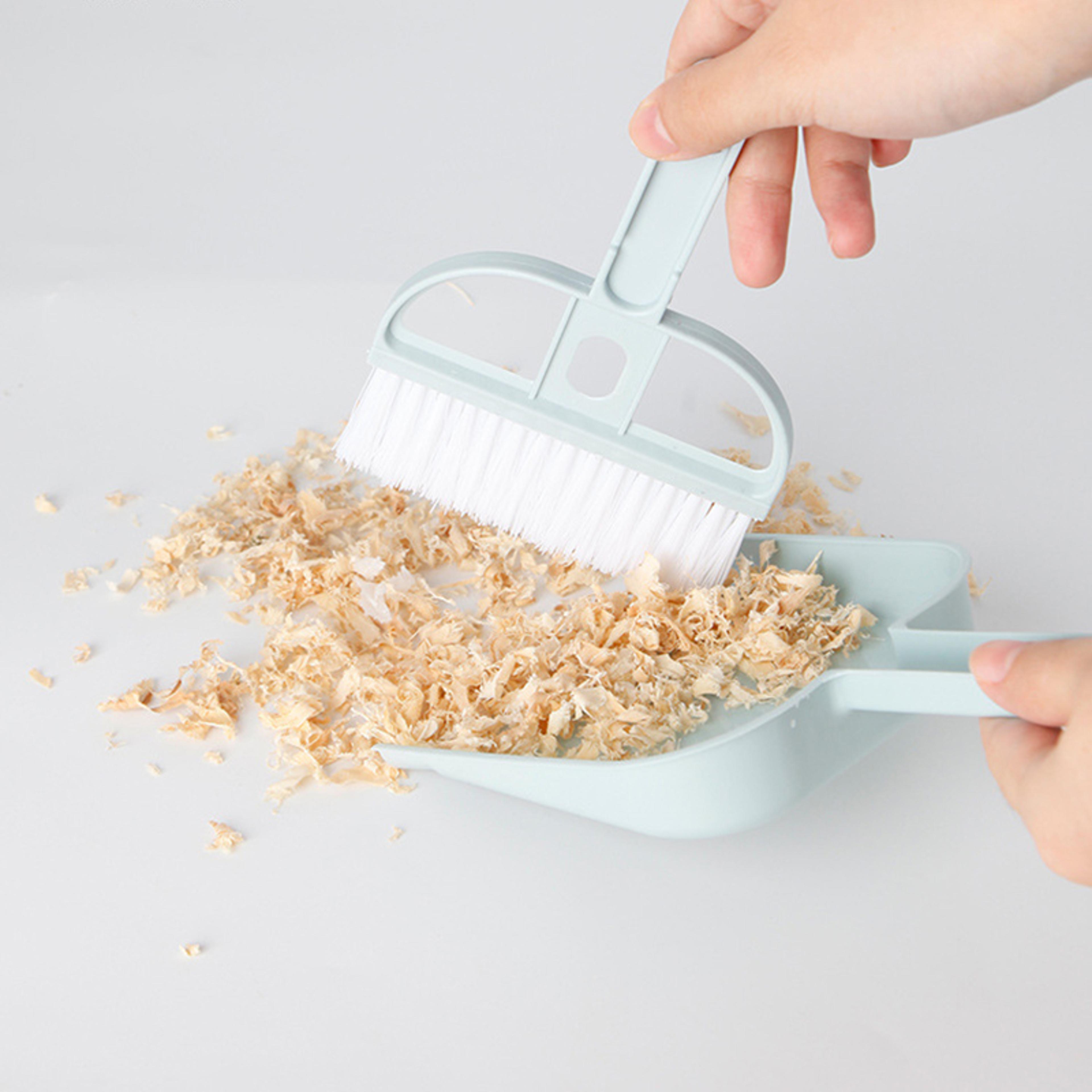 Small Pet Cleaning Set Mini Dustpan Broom For Guinea Pig Rabbit Cage 2