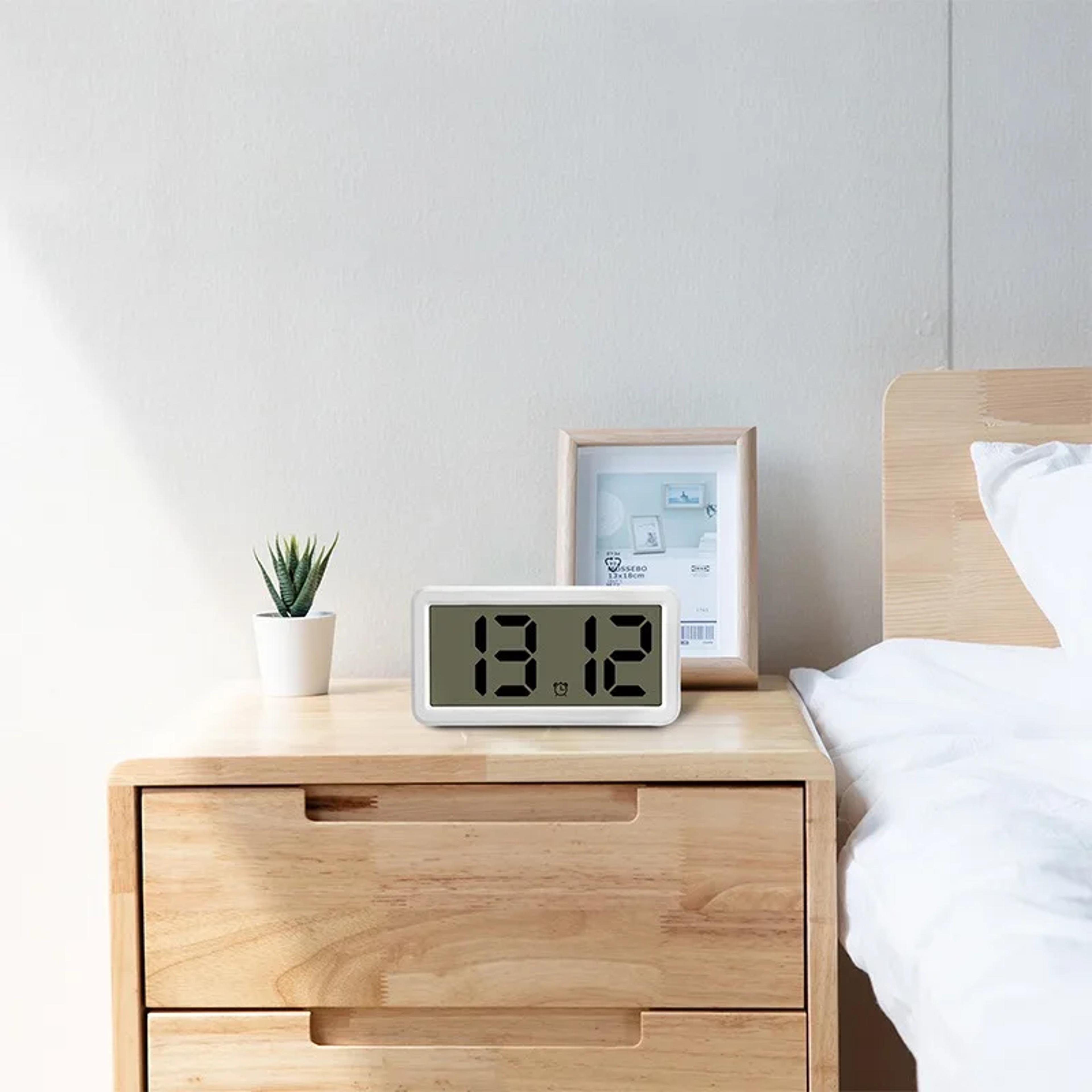Battery Powered Digital Alarm Clock With LCD Time  Date Display Snooze Desk  Wall Clock 2