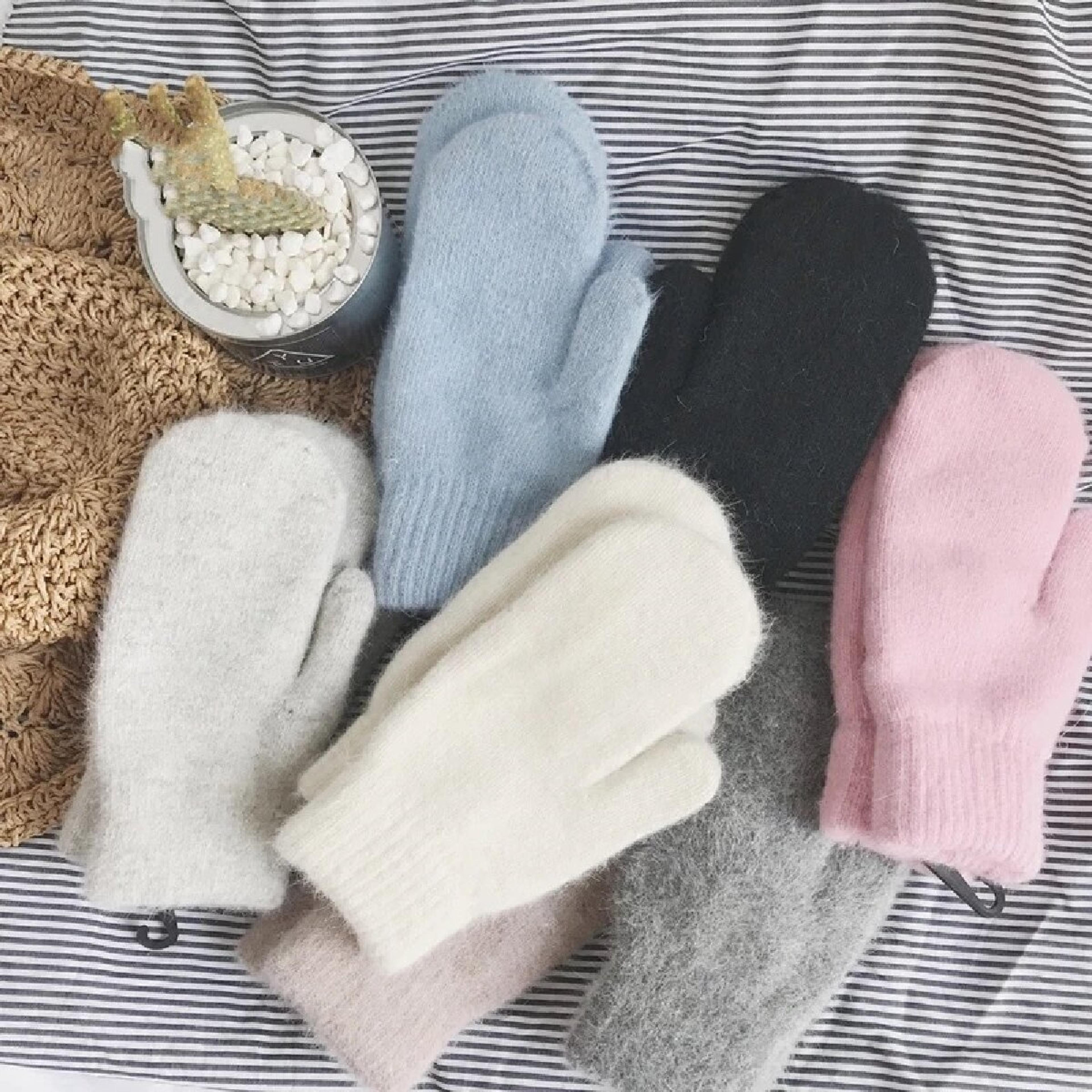 women winter full finger gloves with coral fleece and soft stretch knit