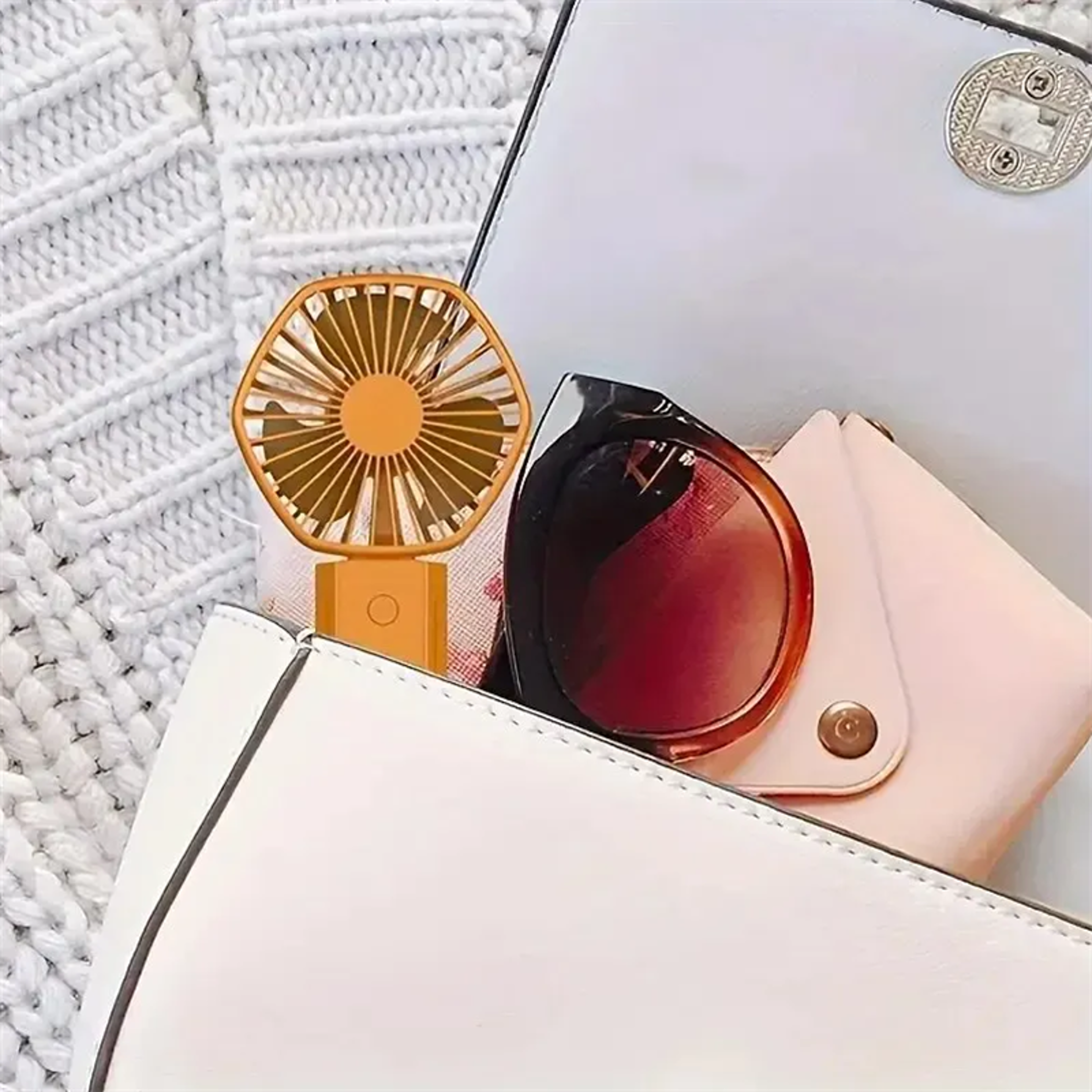 Portable Handheld Fan With 3 Speeds And USB Rechargeable Design 2