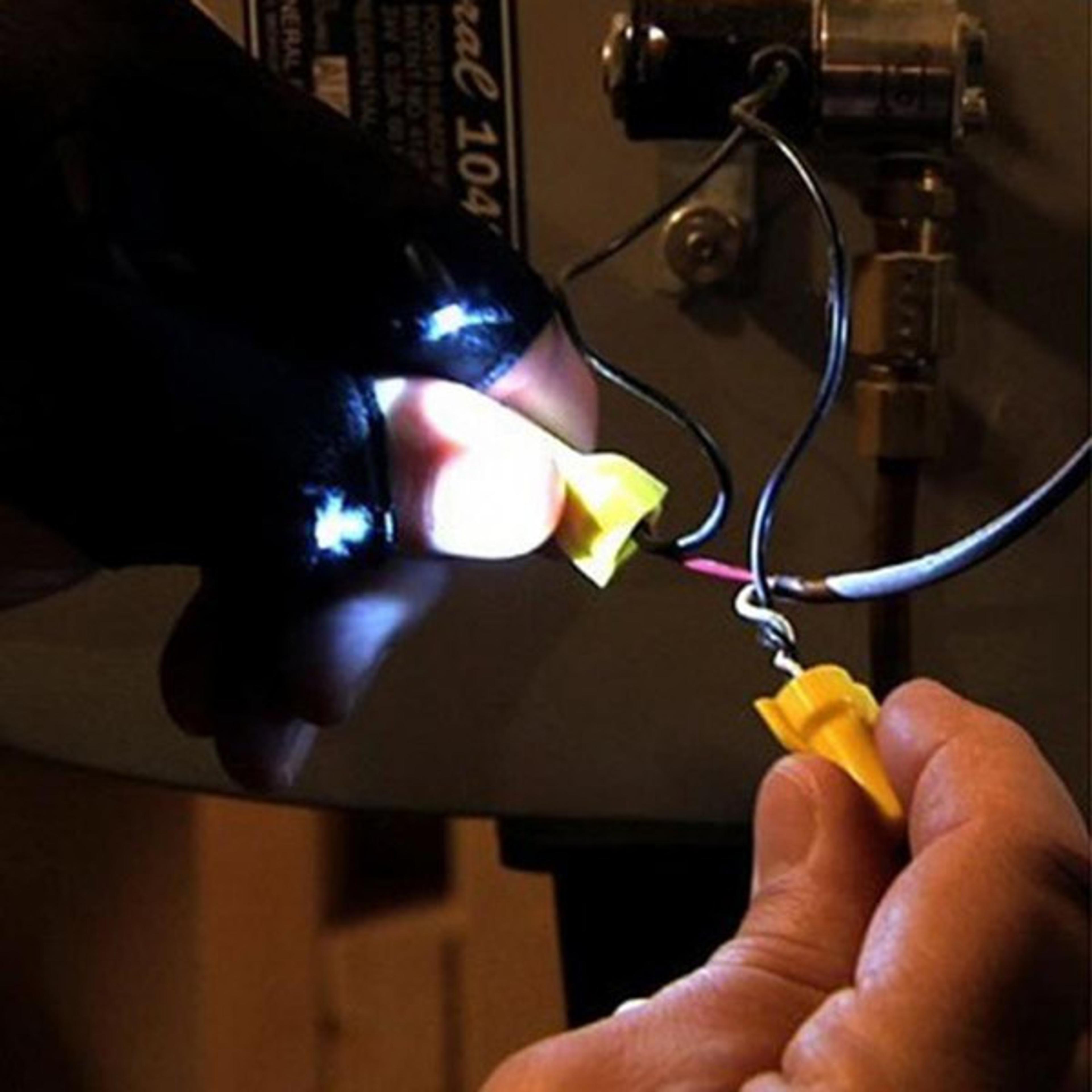 LED Flashlight Glove 2