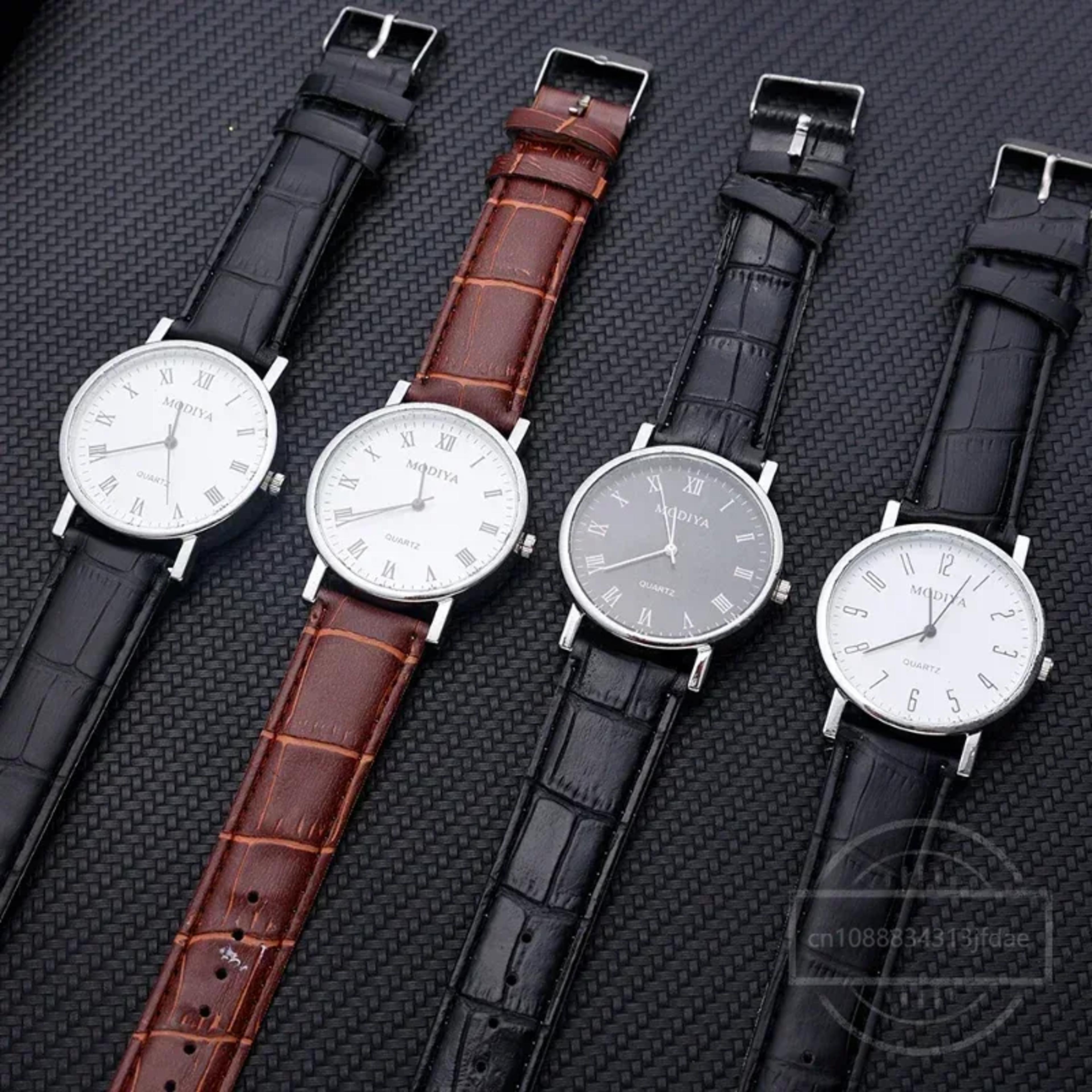 Executive Classic Quartz Watch With Luxury Leather Strap For Men  Women 0