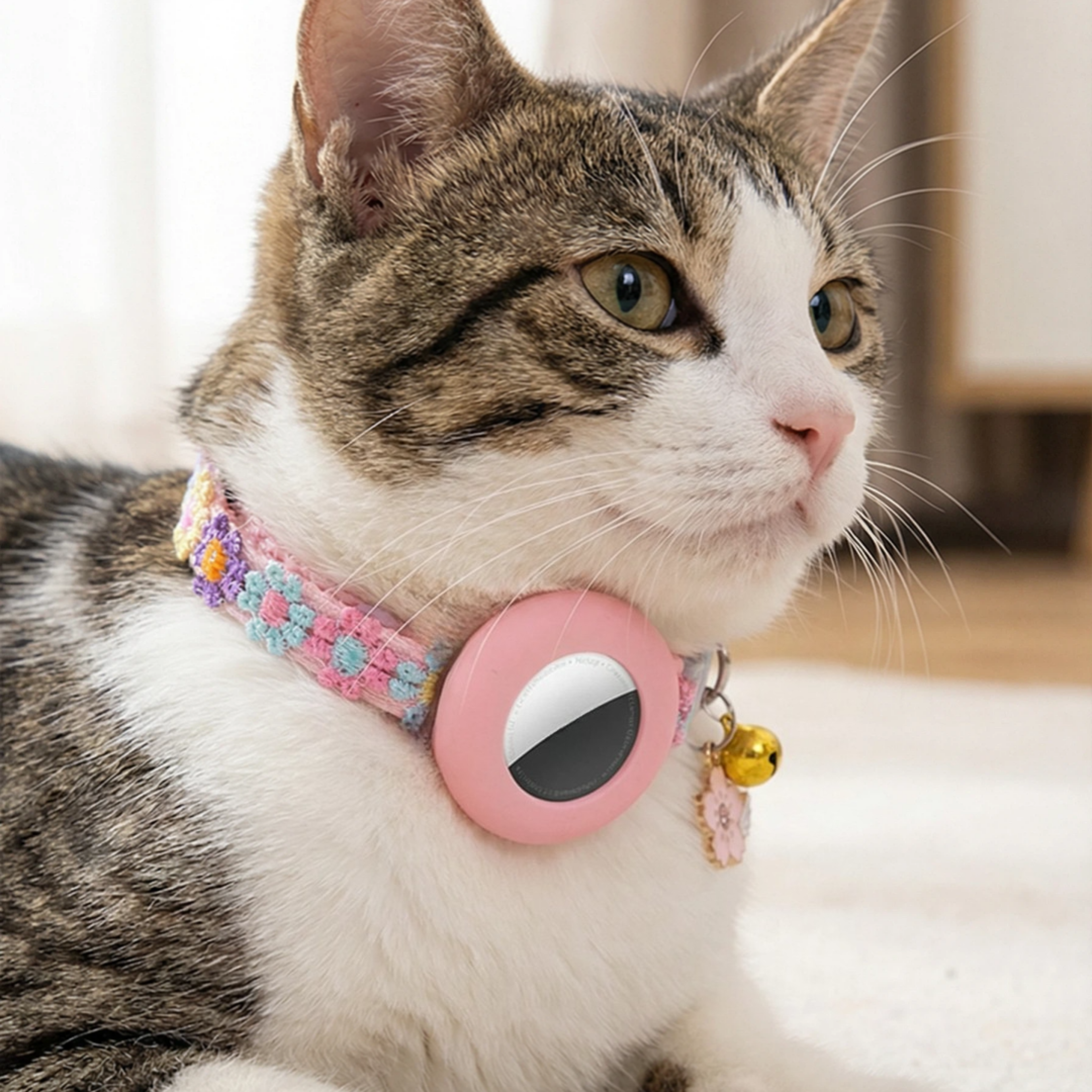 Sweet Blossom AirTag Cat Collar With Heart Charm  GPS Holder For Cats Kittens Puppies And Rabbits 2