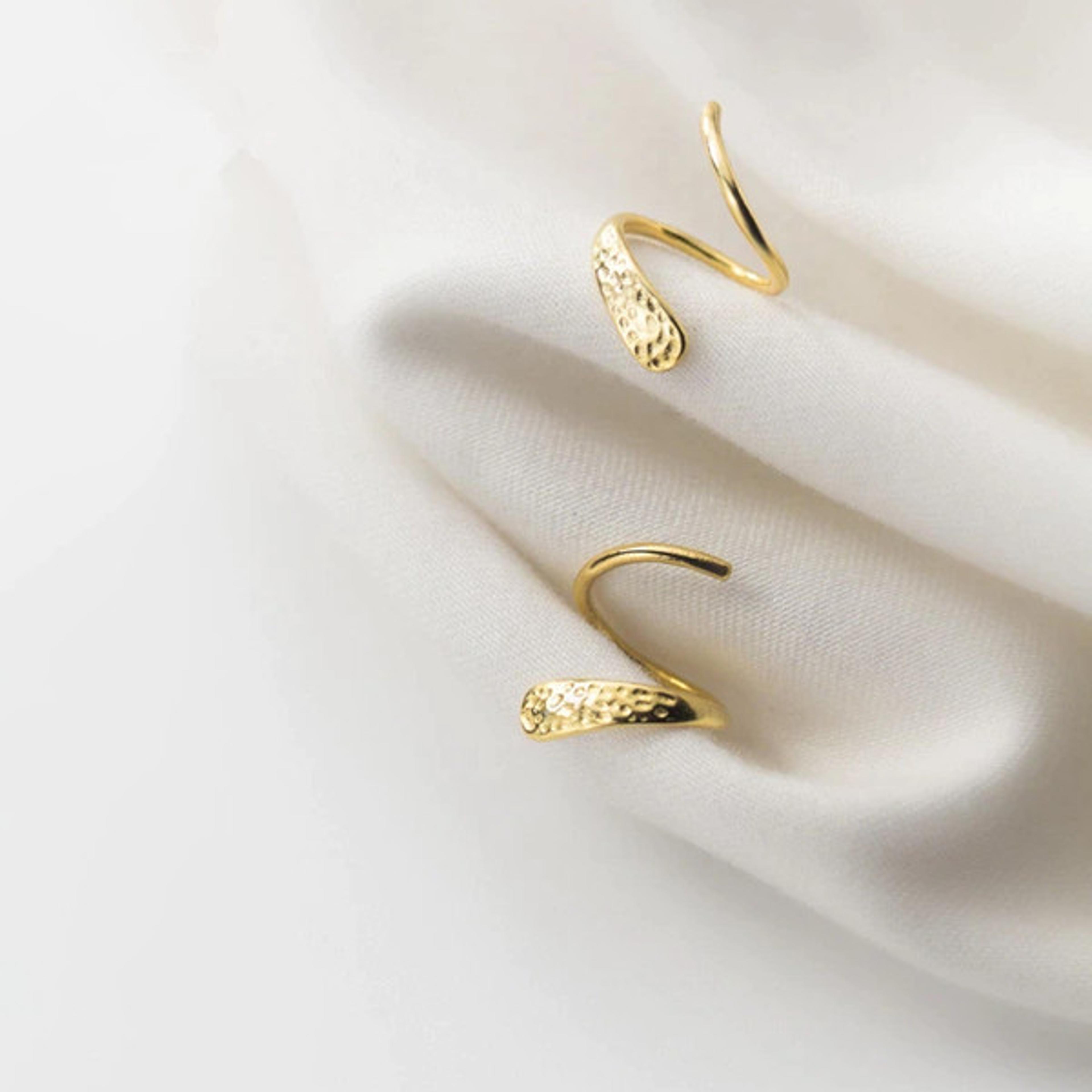 925 Sterling Silver Spiral Stud Earrings (1).jpg
