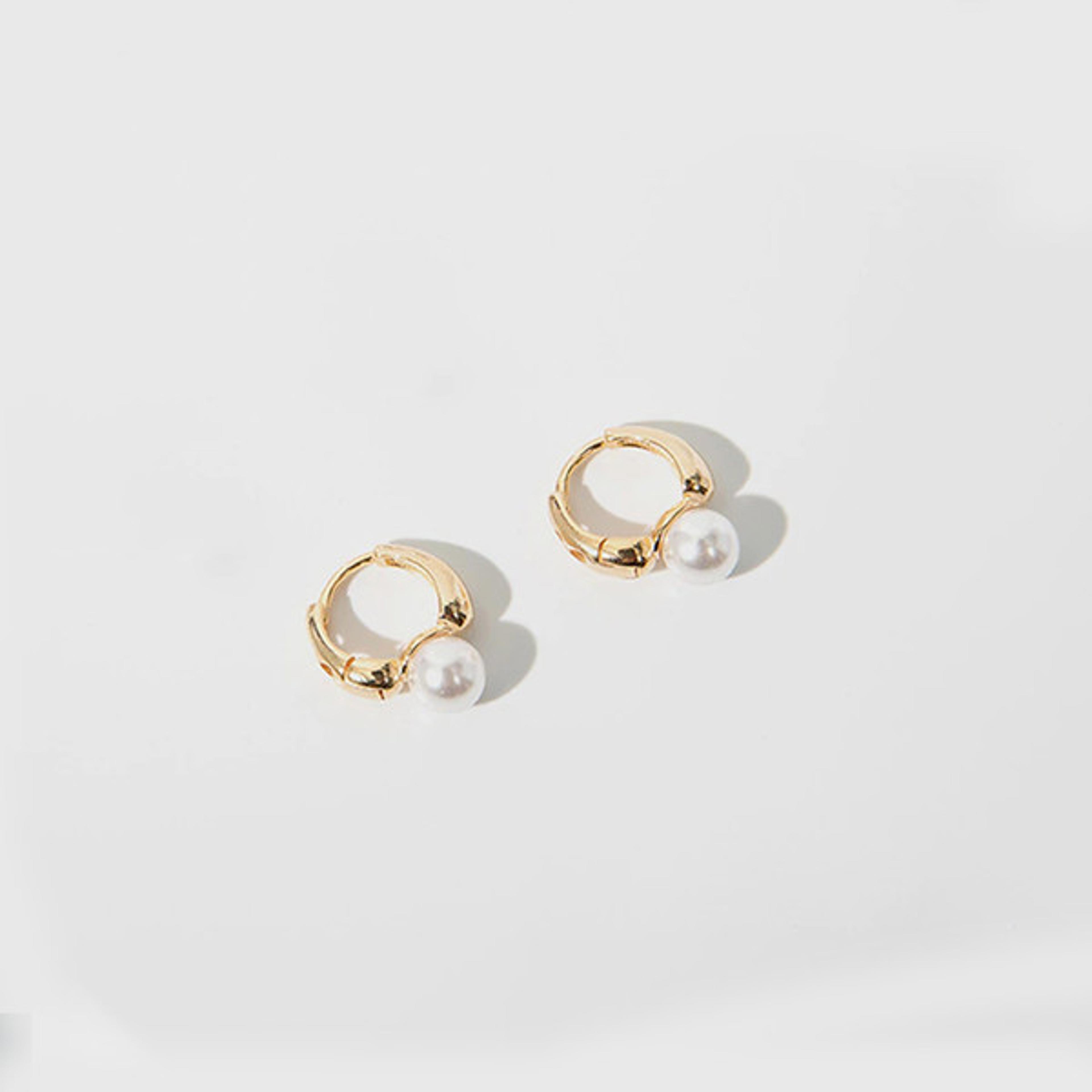 Mini Hoop & Pearl Huggie Earring Set (2).jpg