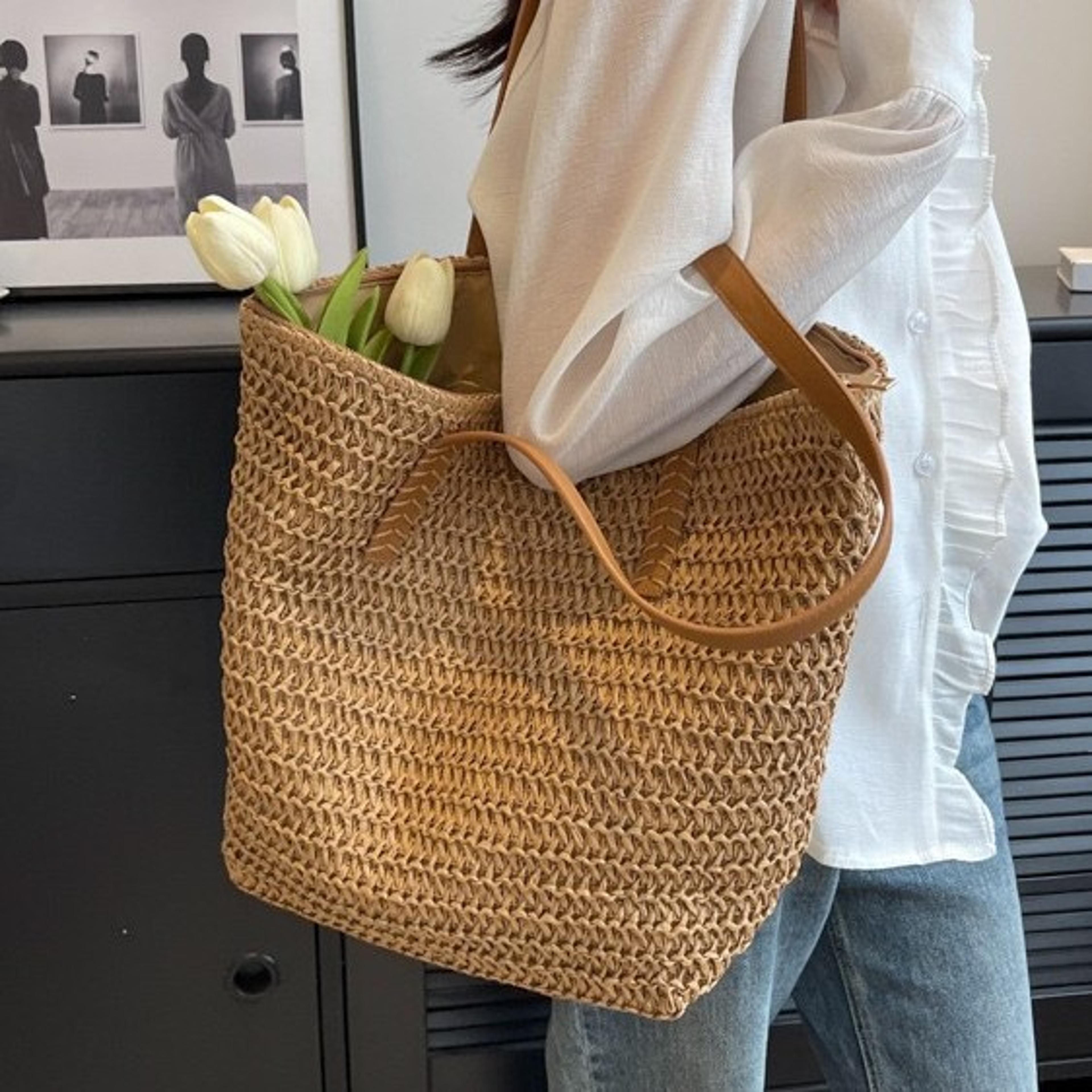Aura Summer Straw Tote Bag  Versatile Woven Shoulder Bag For Beach Vacations And Daily Commuting 1