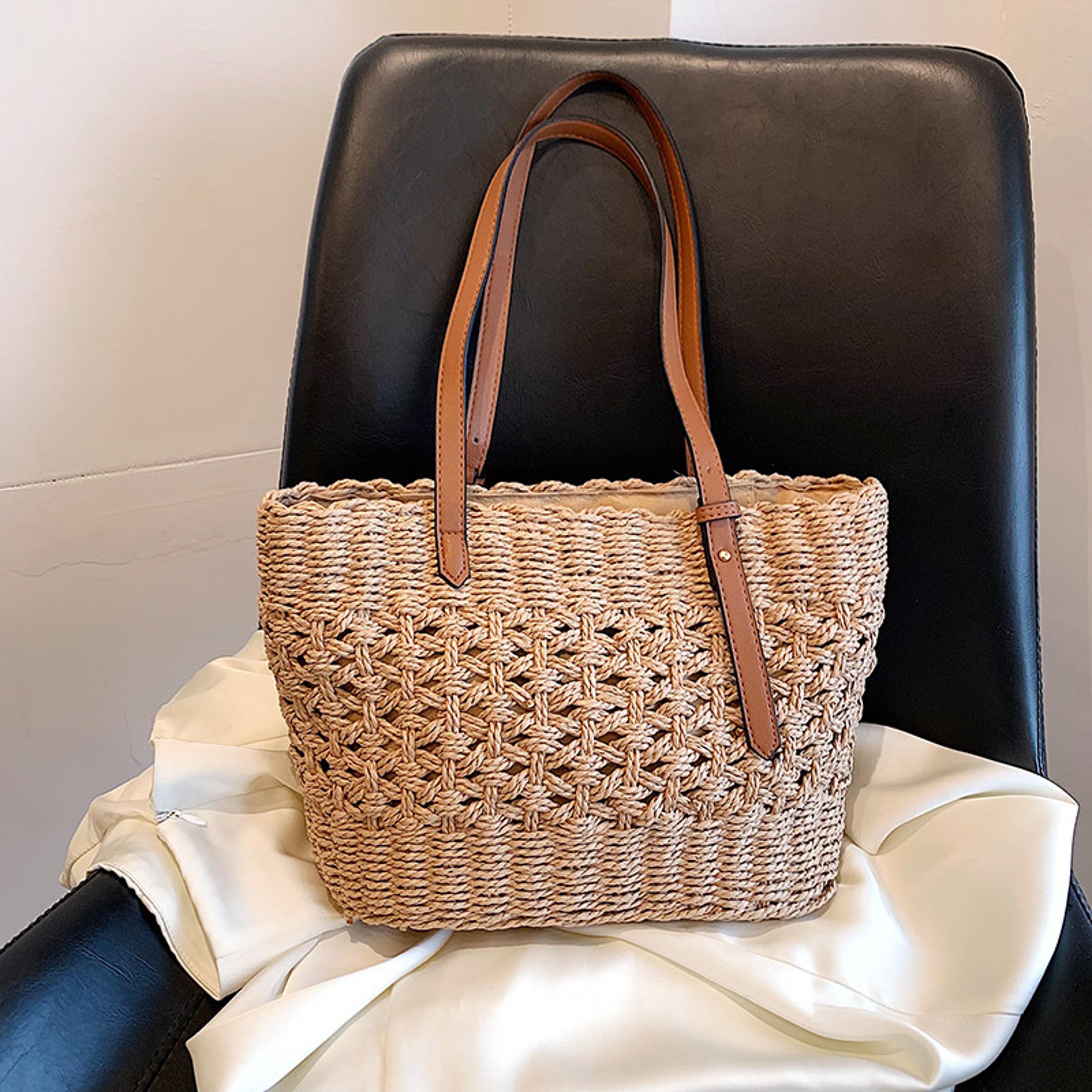 summer beach tote: large capacity straw bag & woven vacation handbag