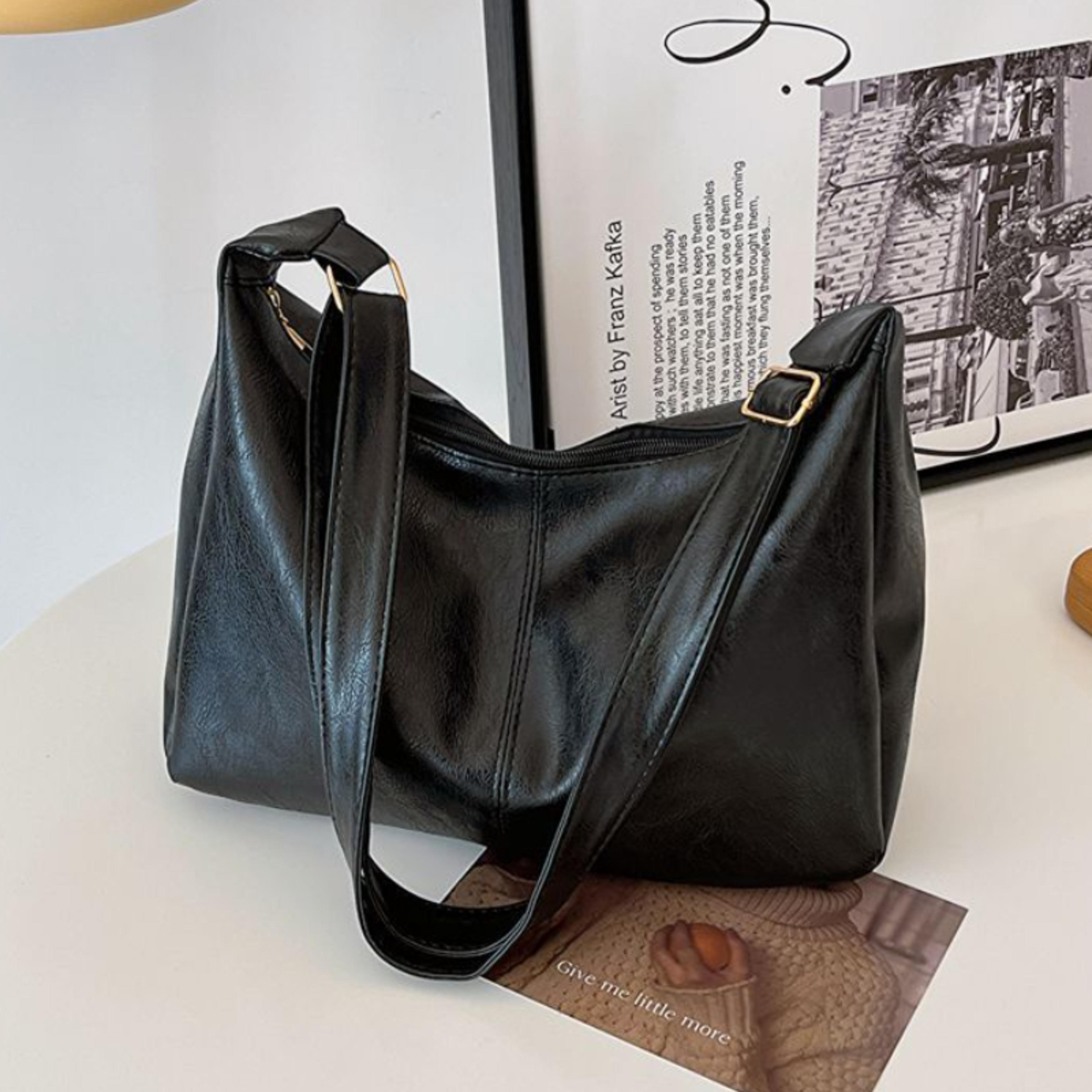 Vintage PU Leather Tote Bag For Women Stylish Large Capacity Commuter Crossbody Bag 4
