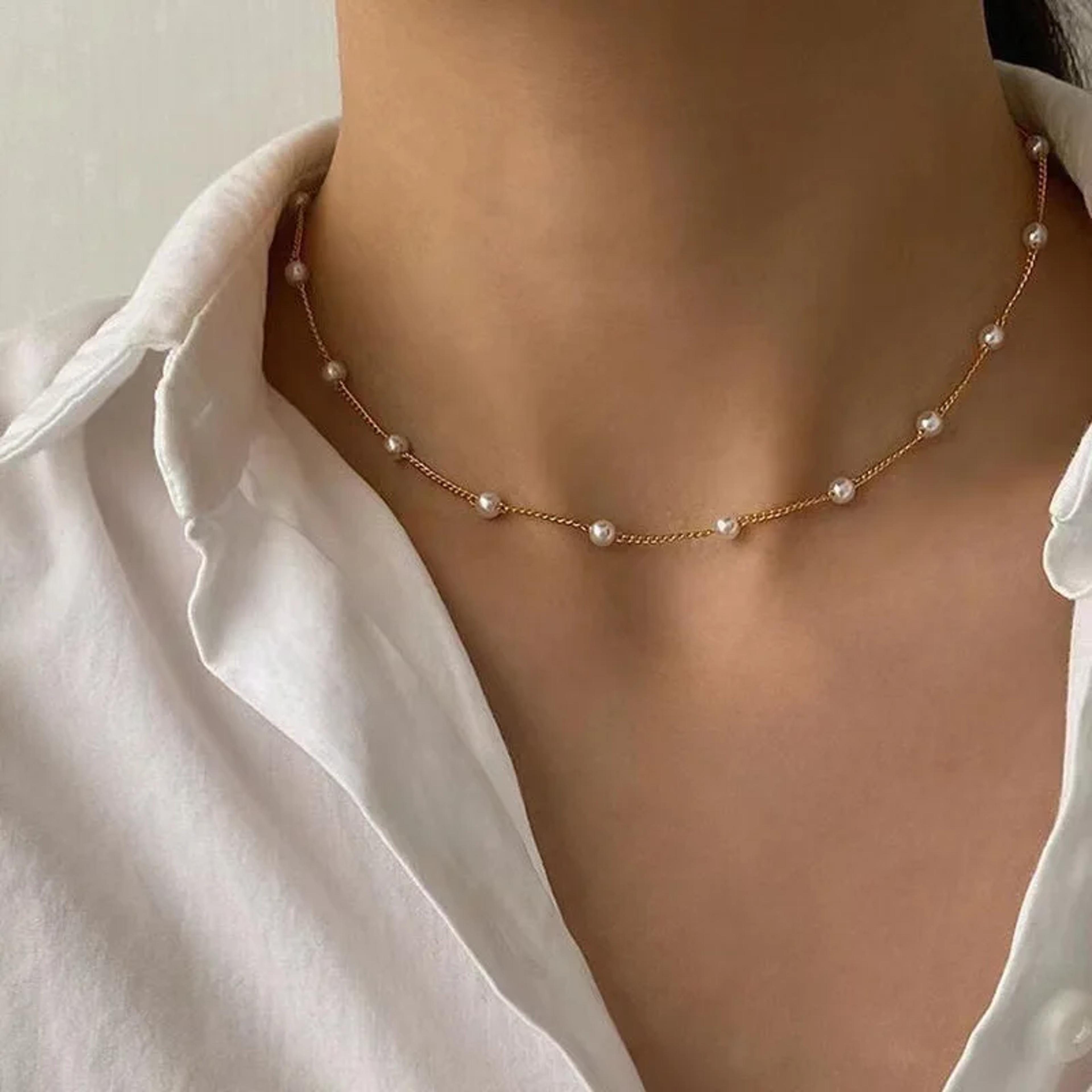 Retro GoldenToned Sun Pendant Necklace For Women Elegant Turquoise Beads Chain Choker Neck Statemen 11