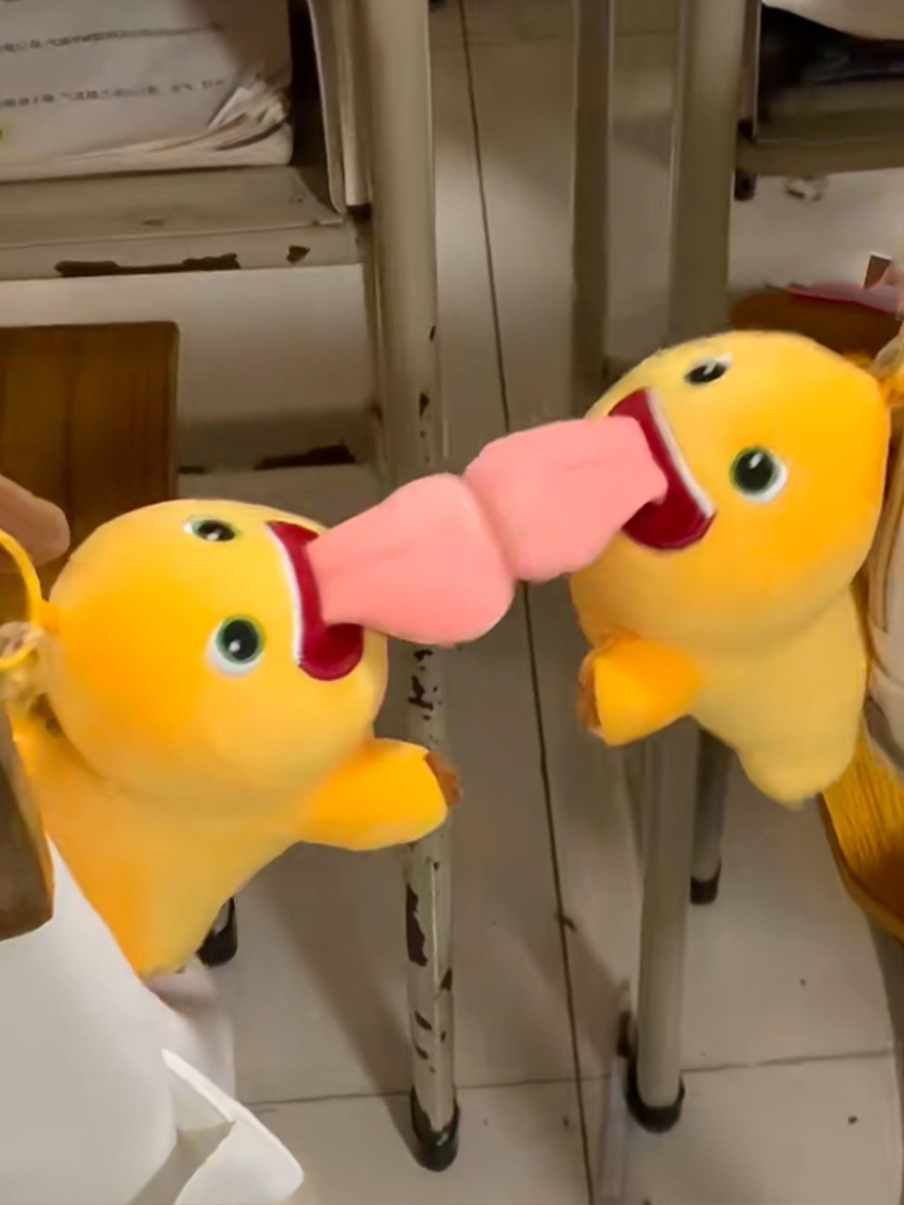 Magnetic Suction Plush Dinosaur Toys Big Tongue Fun Pendant Cute Key Bag Plush Doll For Children  G 4