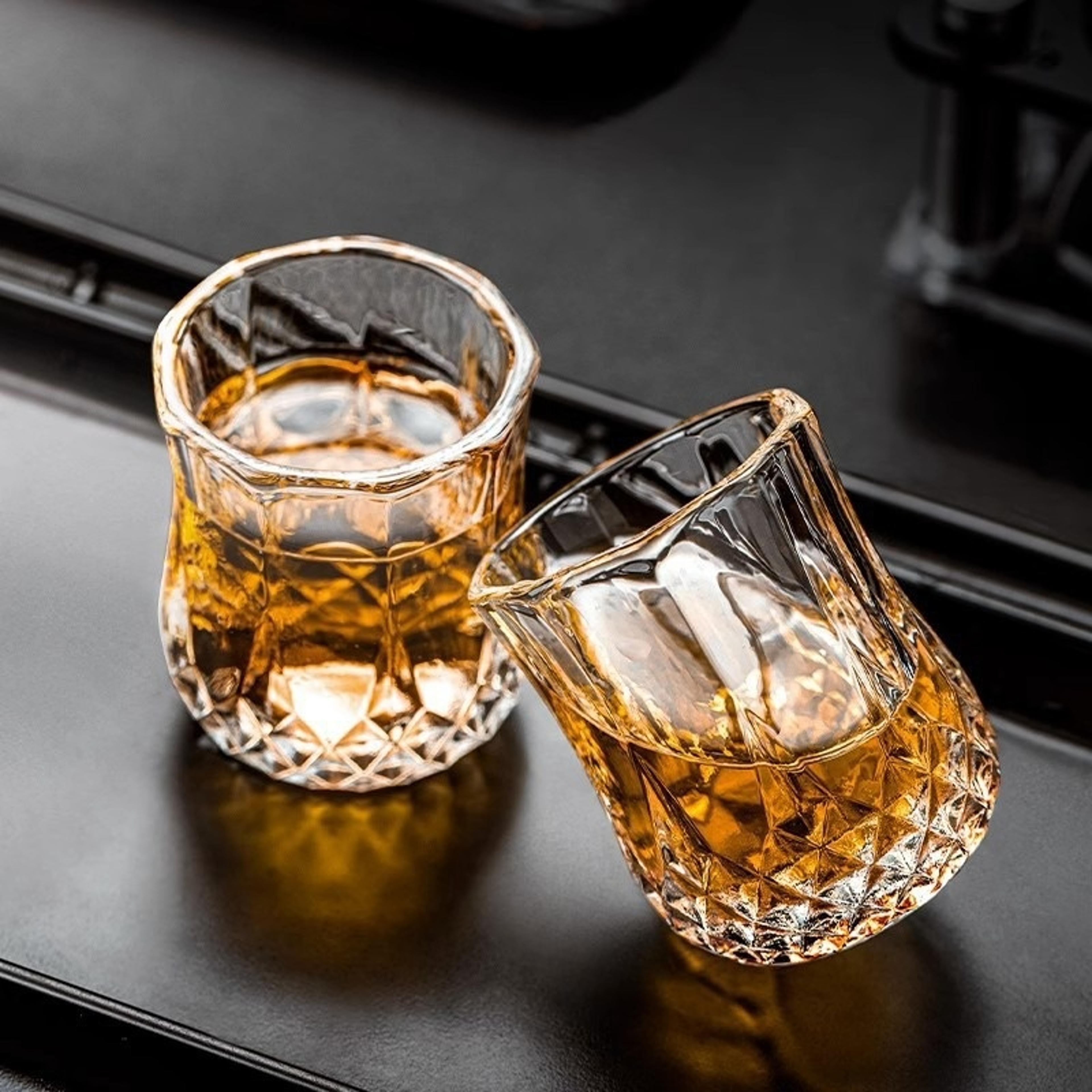 Vintage Relief Whiskey Glass Cup Diamond Shaped Mini Shot Glass Household Bar Drinking Tools 0