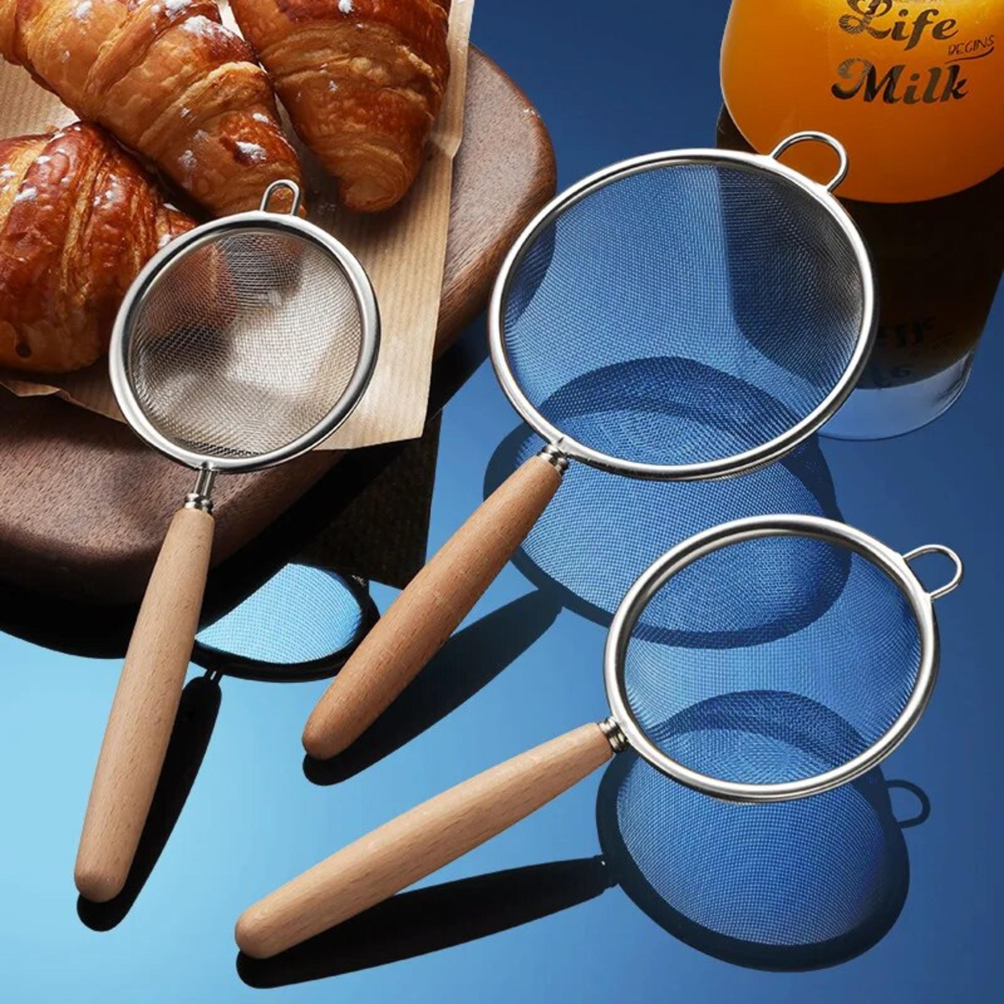 Stainless Steel Mesh Filter Spoon With Wooden Handle For Frying  Flour Straining 3