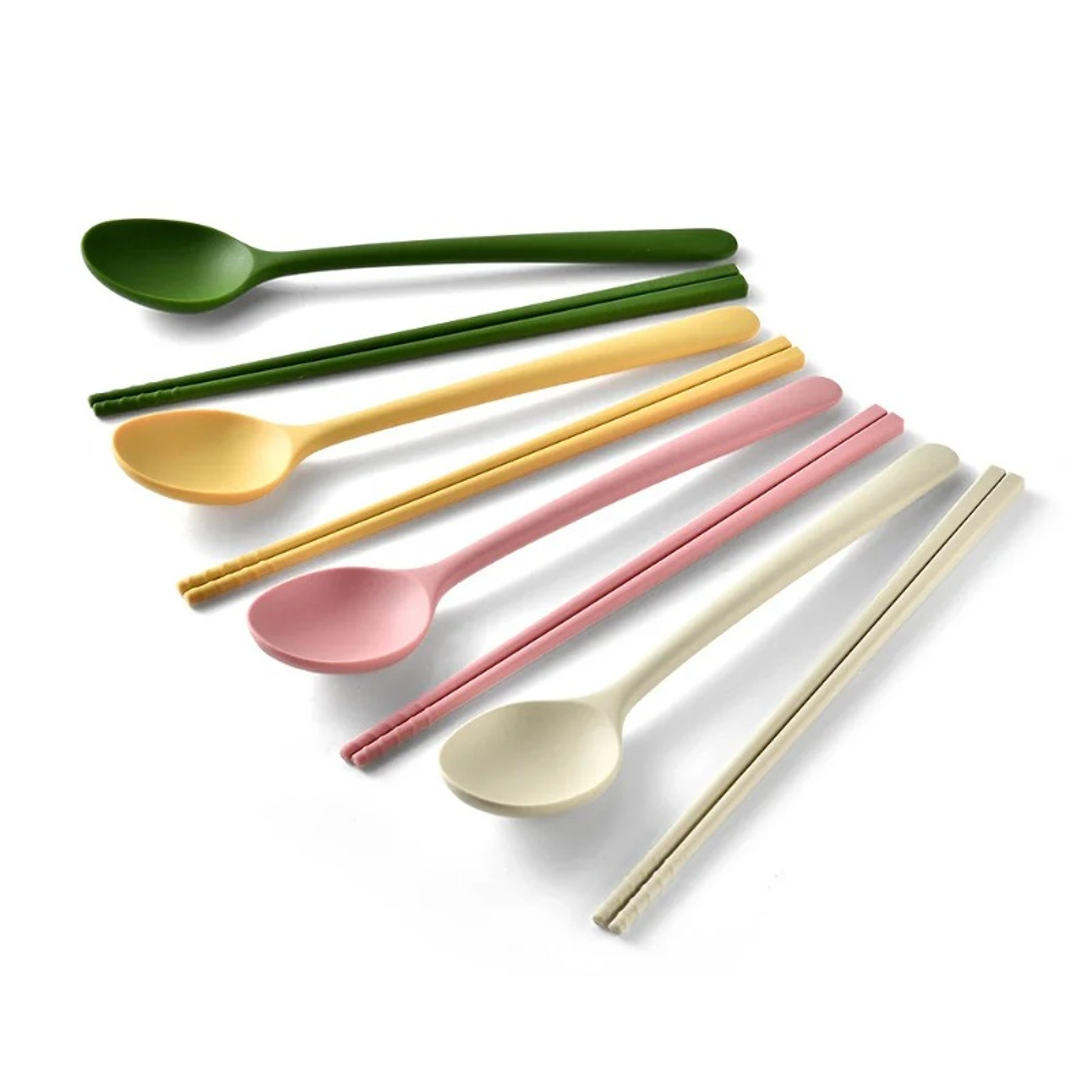 Silicone Flatware Set With Chopsticks And Coffee Dessert Spoons 2