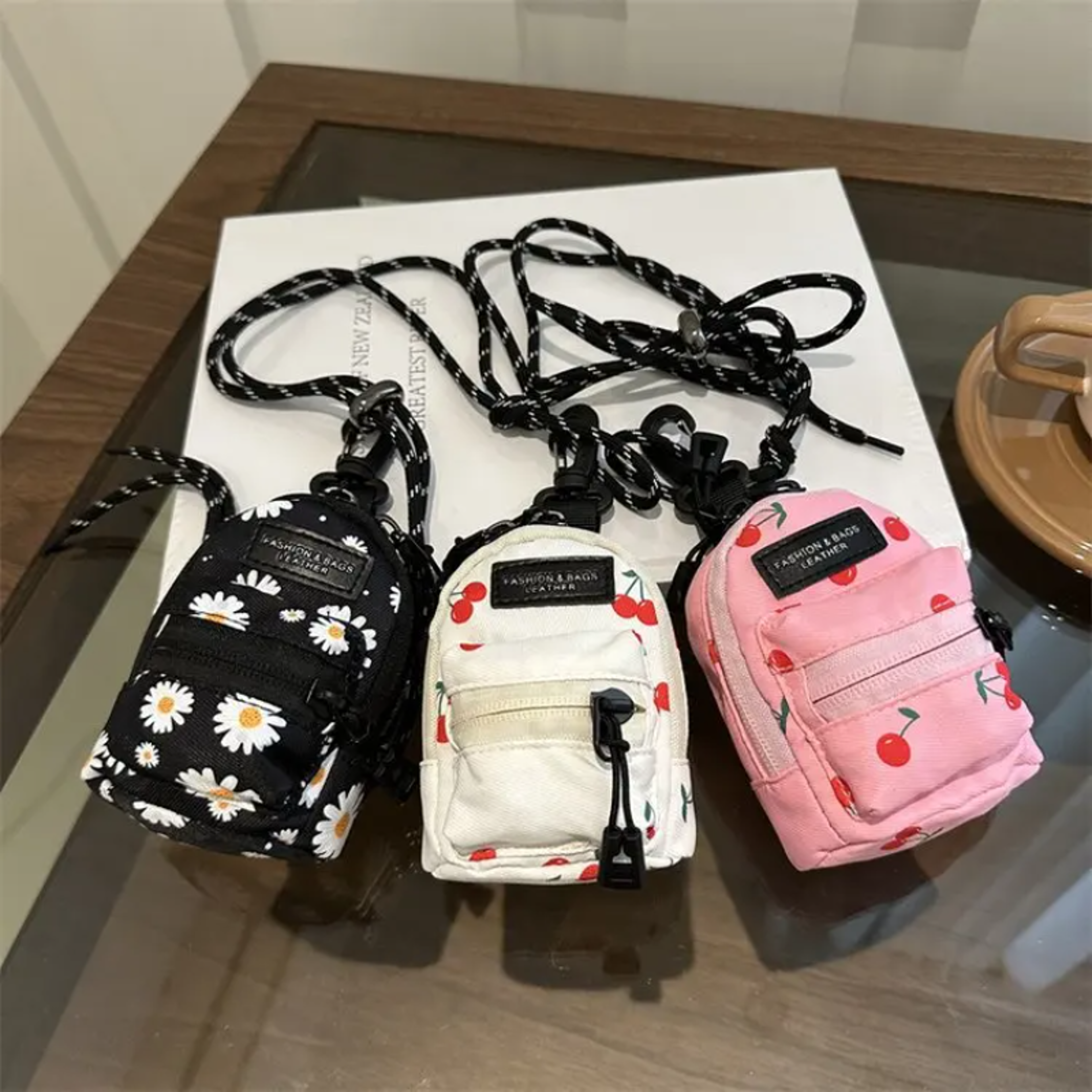 mini crossbody bag for women lipstick and earphone pouch