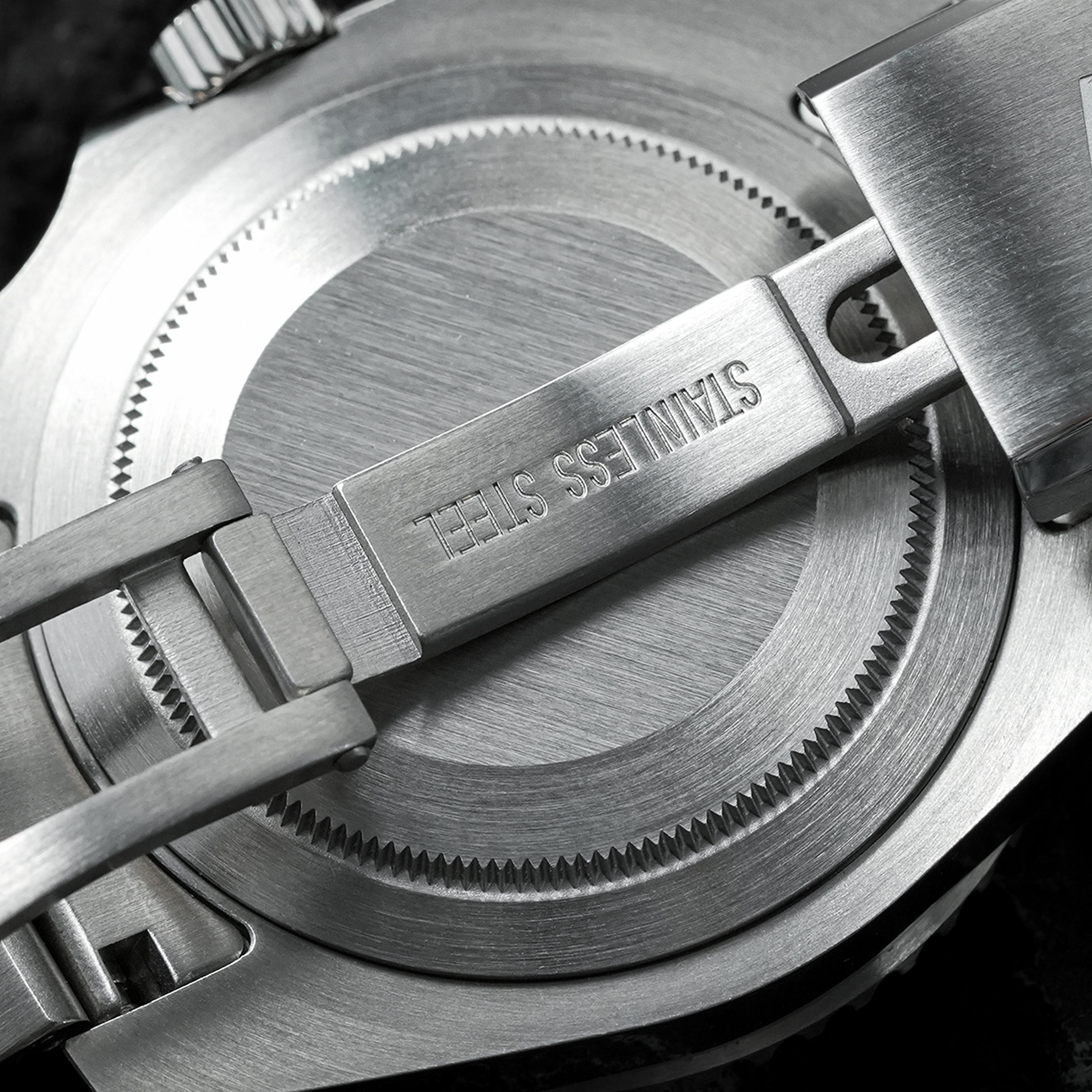 GMT Watch Automatic Dive Watch With Sapphire Crystal 5