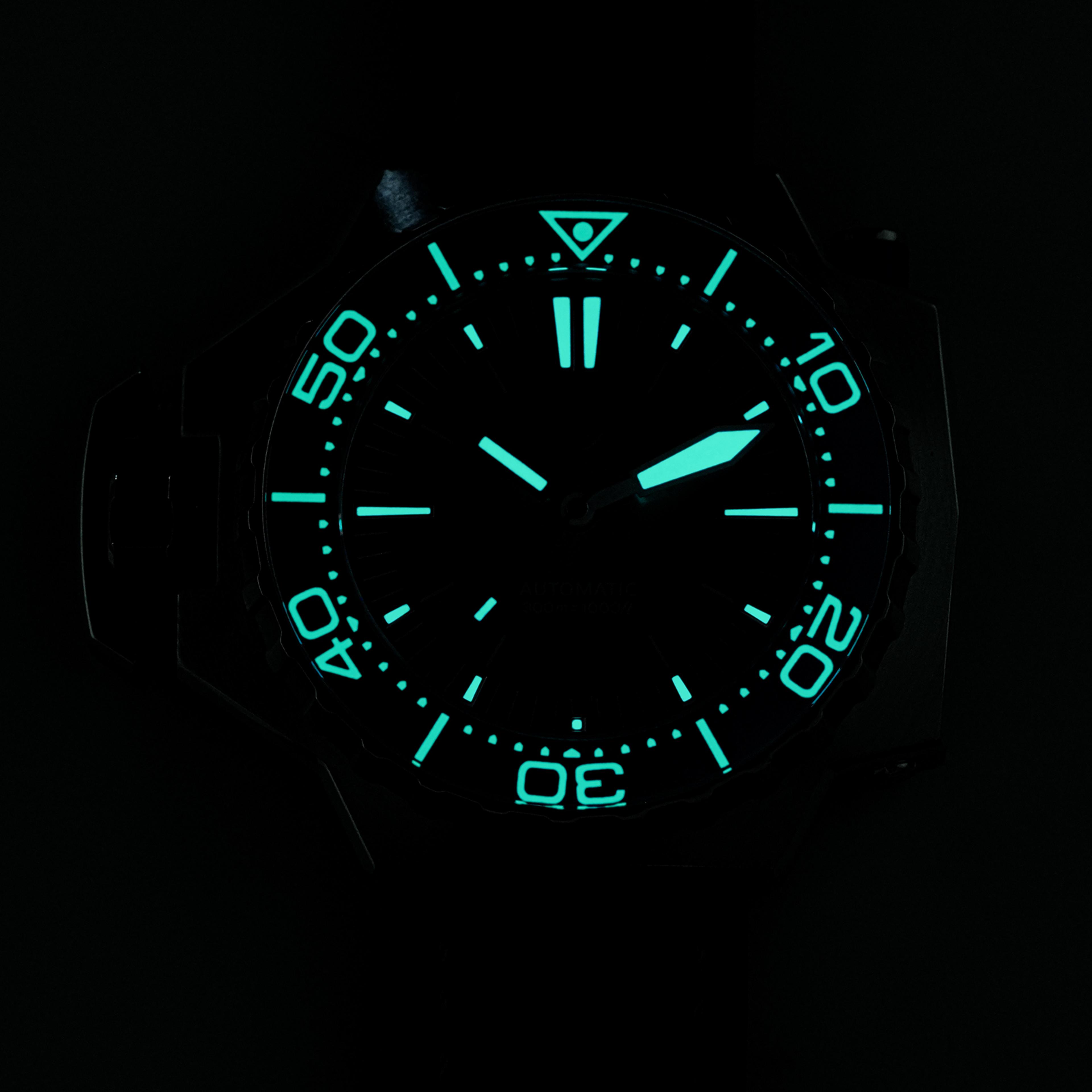 Automatic Dive Watch Sapphire Crystal And Ceramic Bezel 2