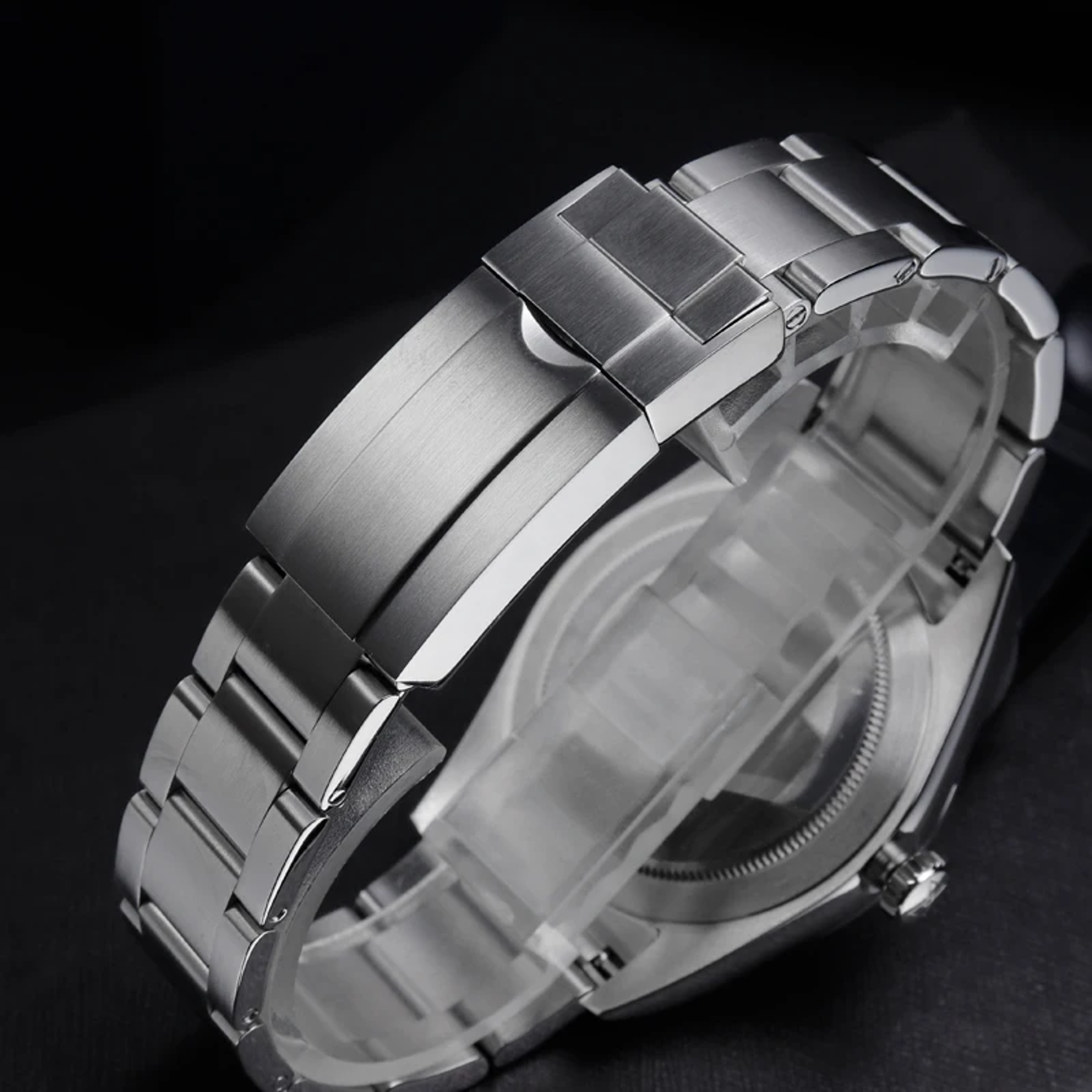 Automatic Dive Watch With Movement And Sapphire Crystal 3