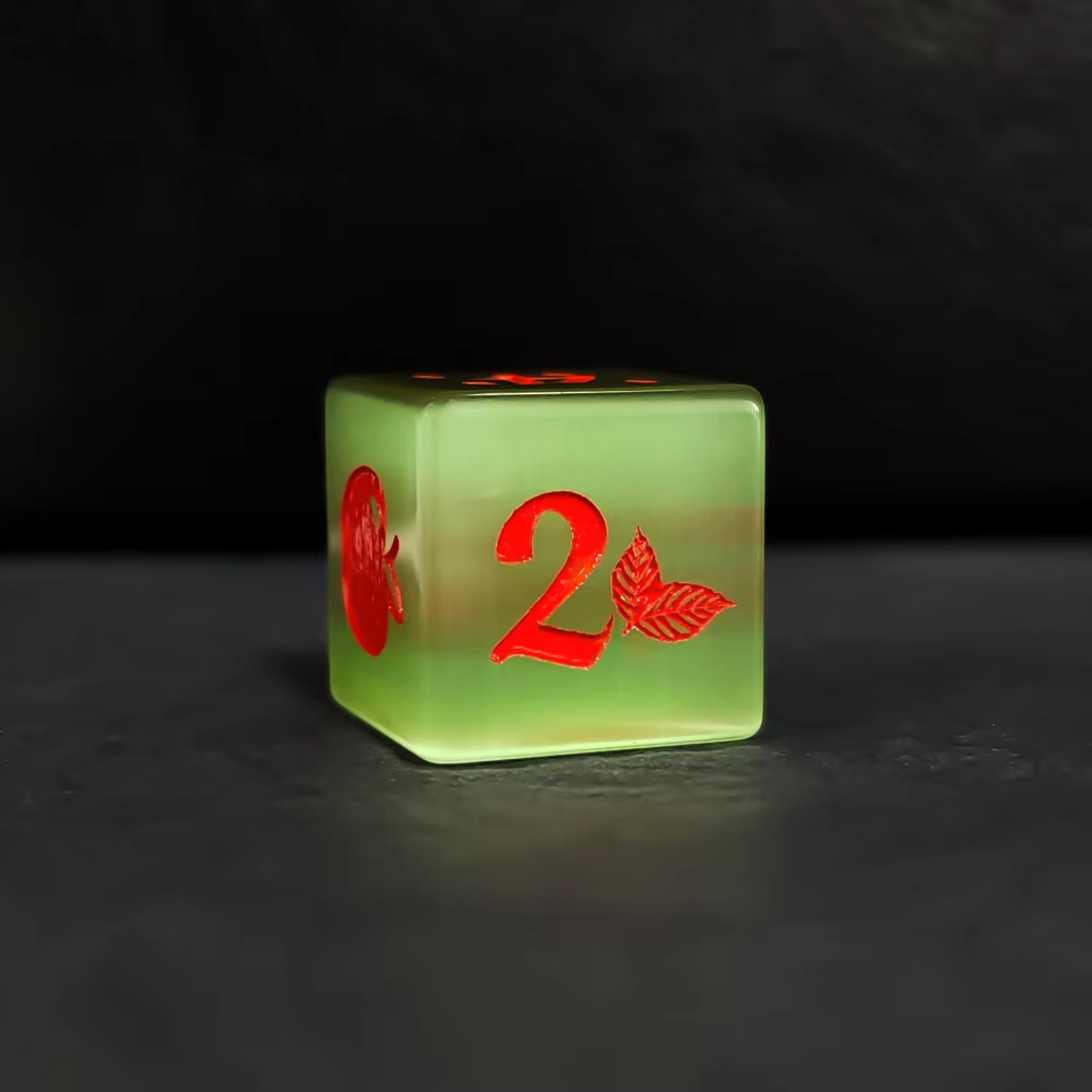 Sided Dice Cube Game Dice Glass Apple Desktop Chessboard Entertainment Toys 3