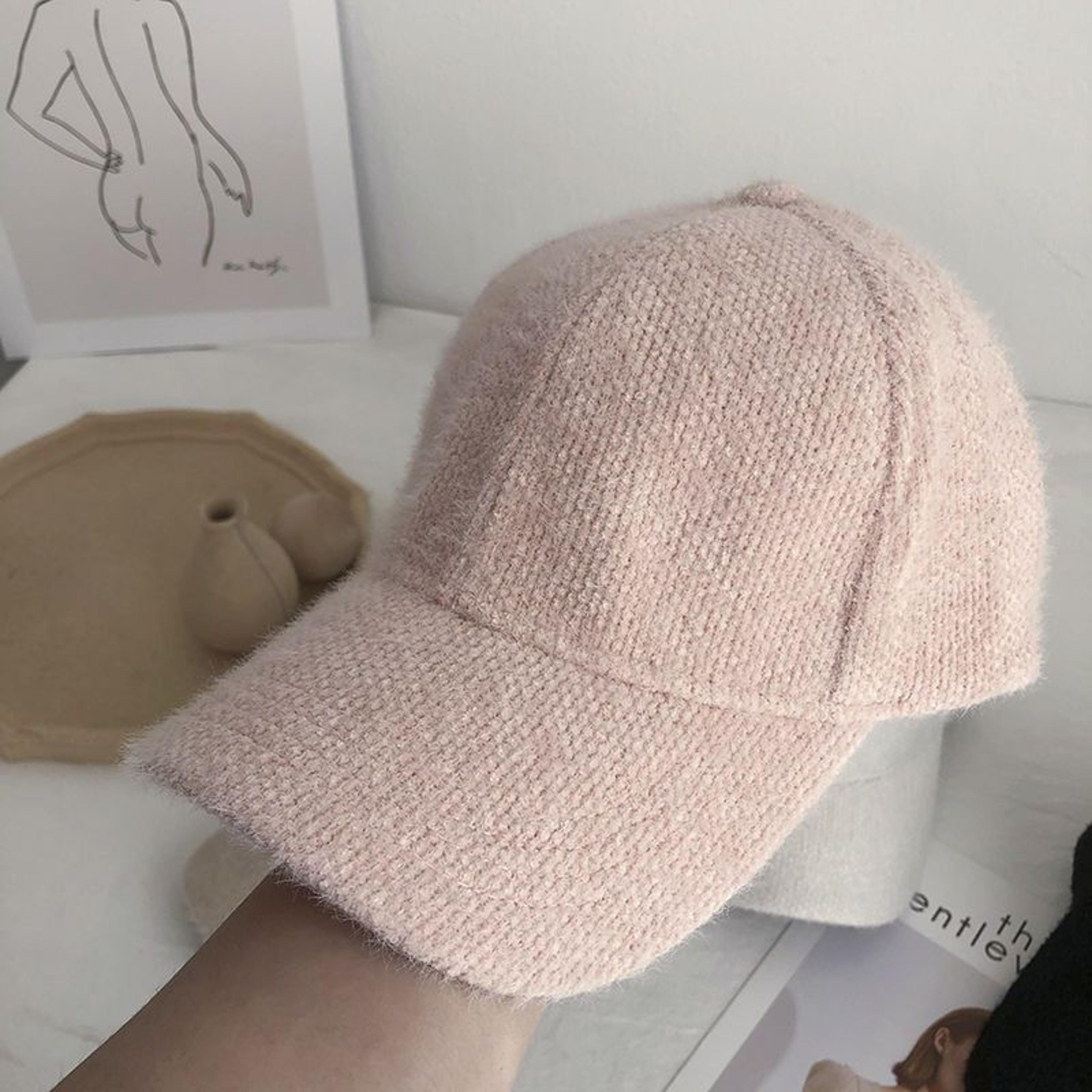 Adjustable Windproof Baseball Cap For Men And Women Warm Rabbit Fur Snapback Cap Autumn Winter Outd 3