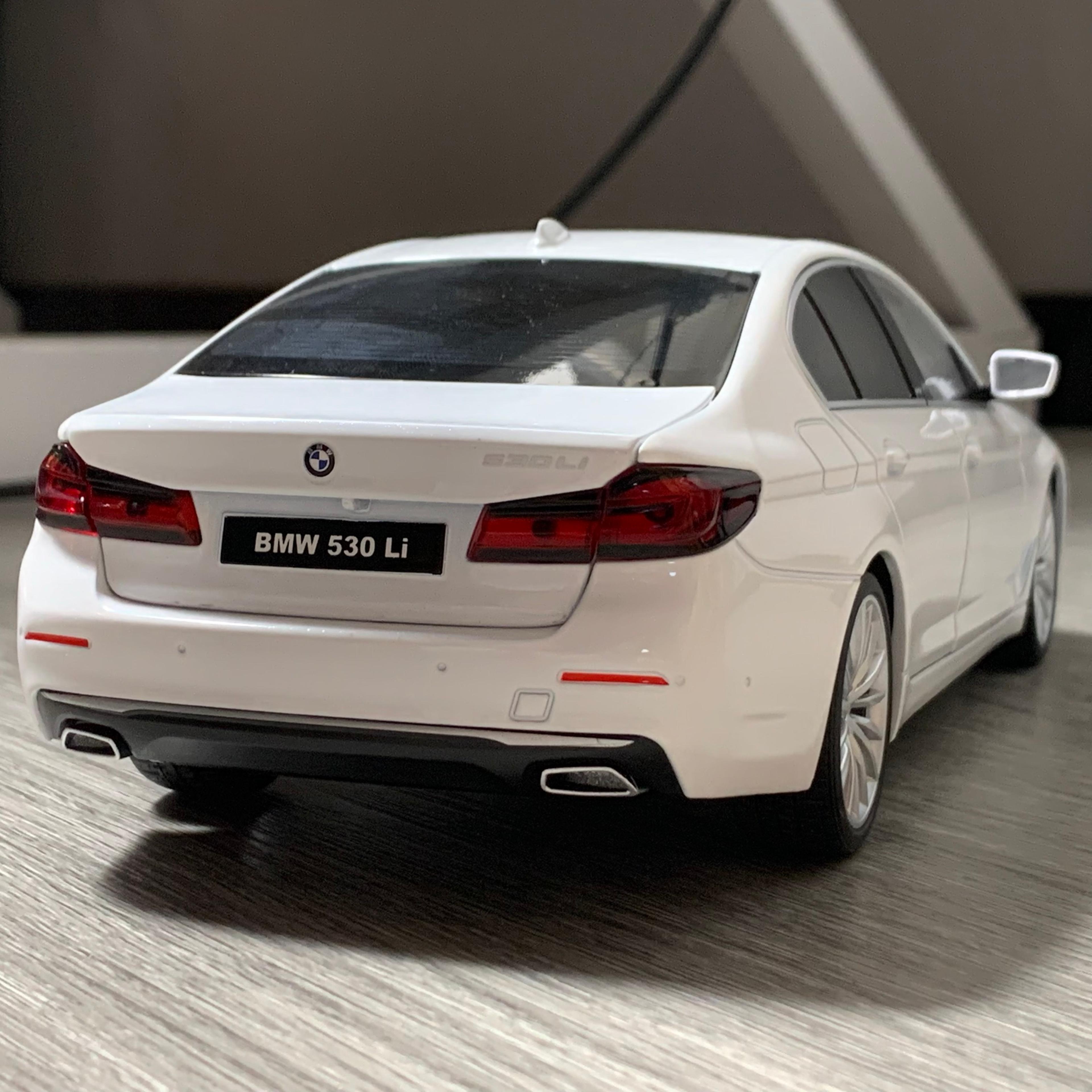Model Cars Diecast Luxury Alloy Metal High Simulation Collectibles  Hobby Toys For Kids 5