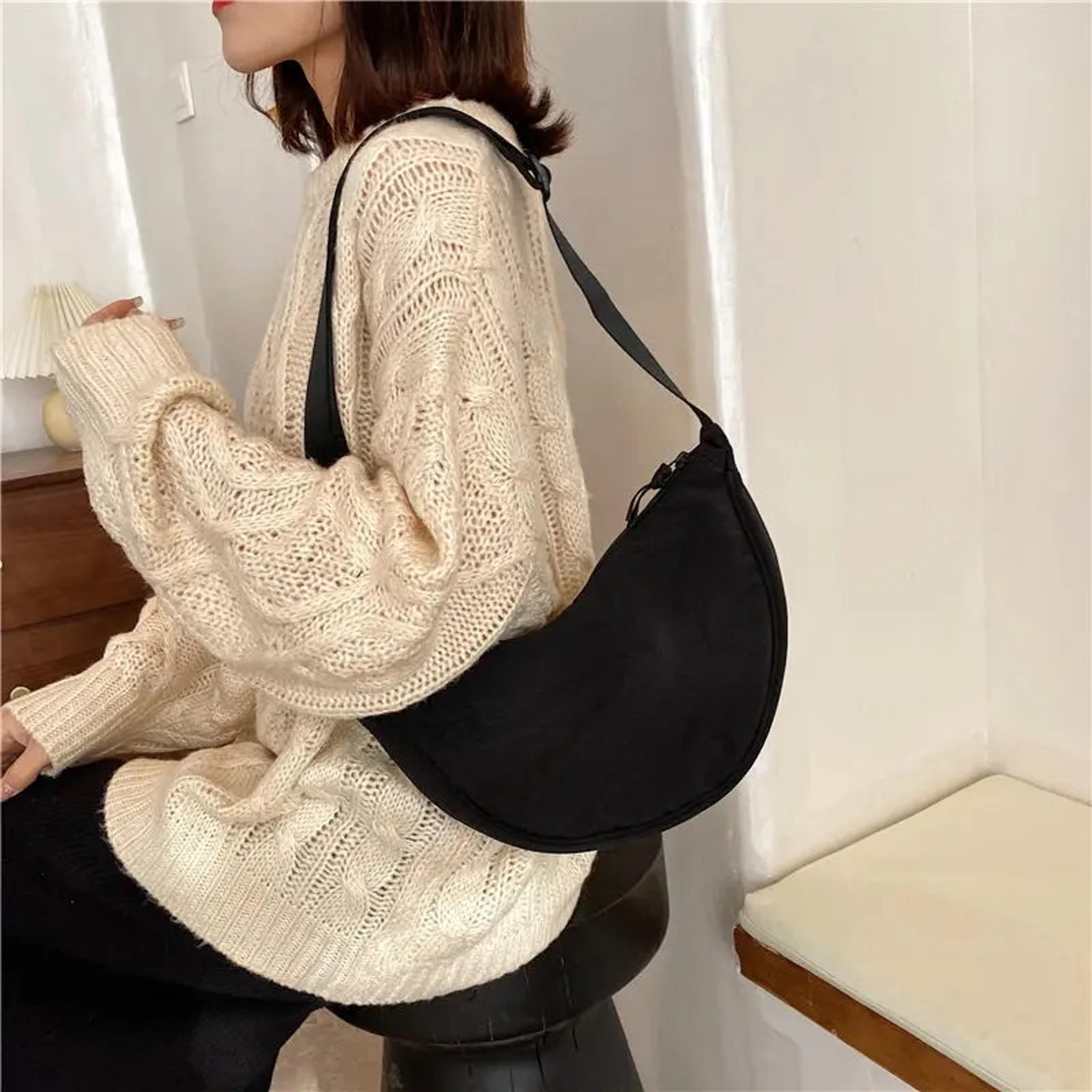 Travel Crossbody Female Half Moon Bag Solid Color Chest Bag For Large Capacity 0
