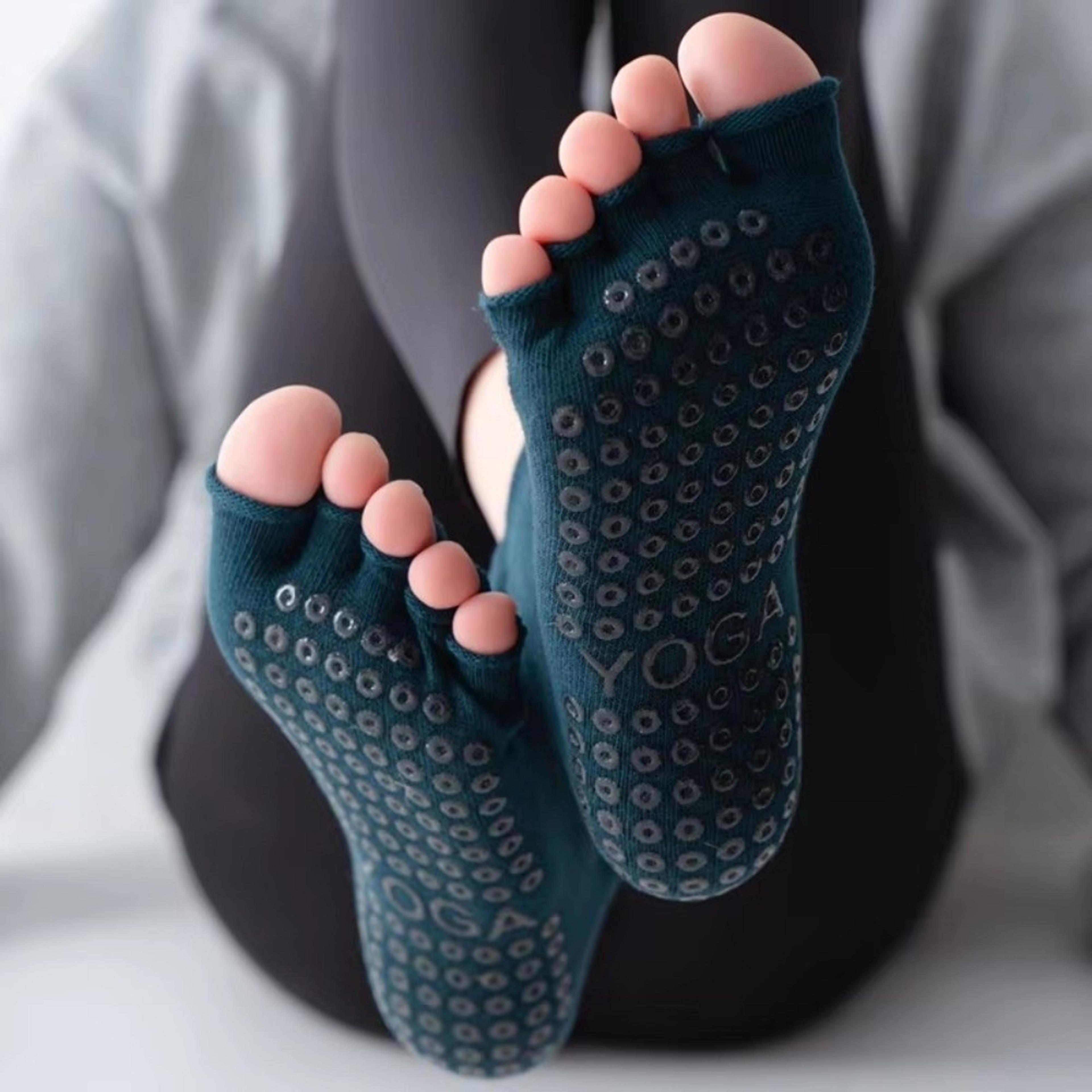 elasticity anti-slip ladies yoga socks, cotton pilates socks, breathable fitness ballet dance sock for yoga gym