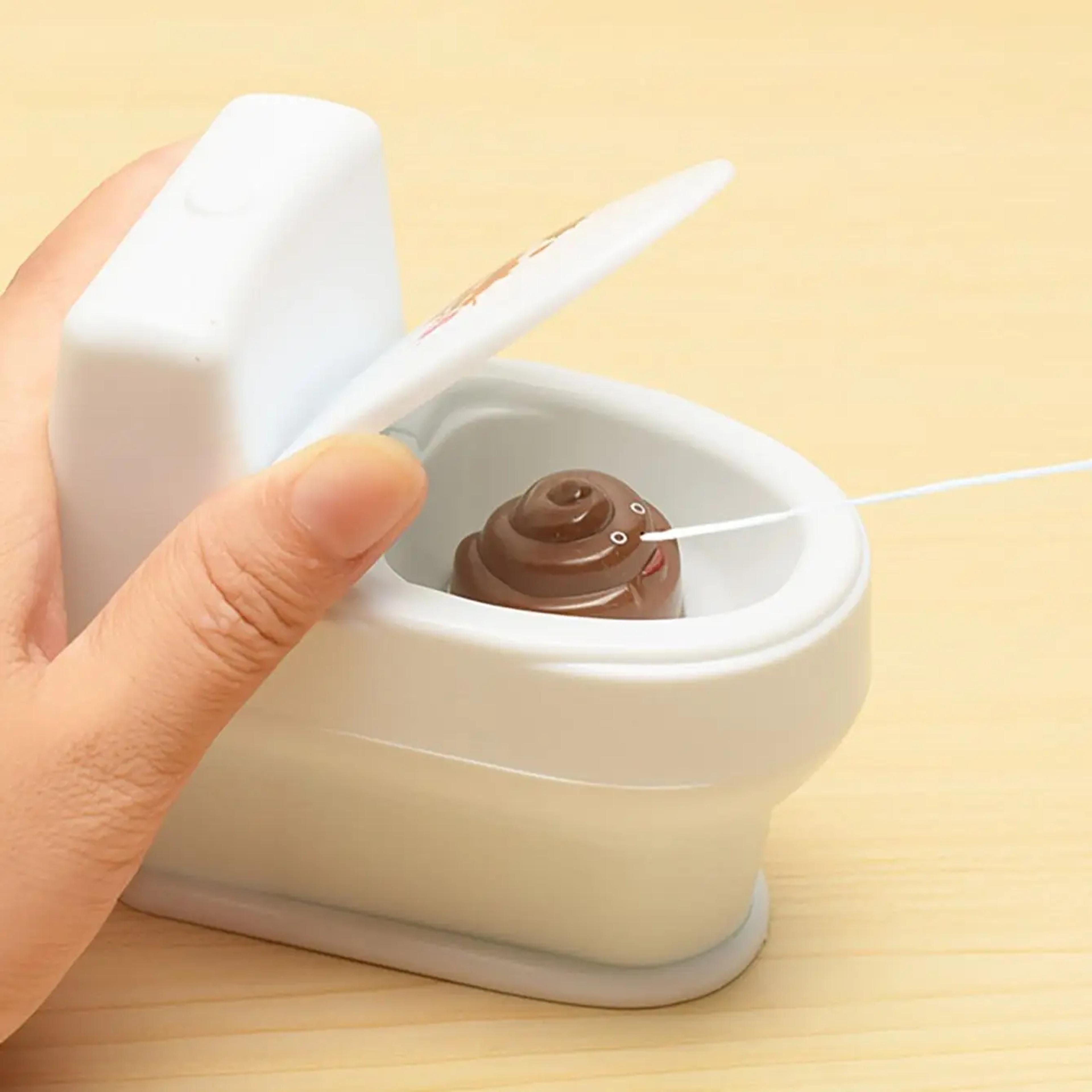 funny puppy spray prank toy, joke toilet spray gun, novel simulation toilet toy