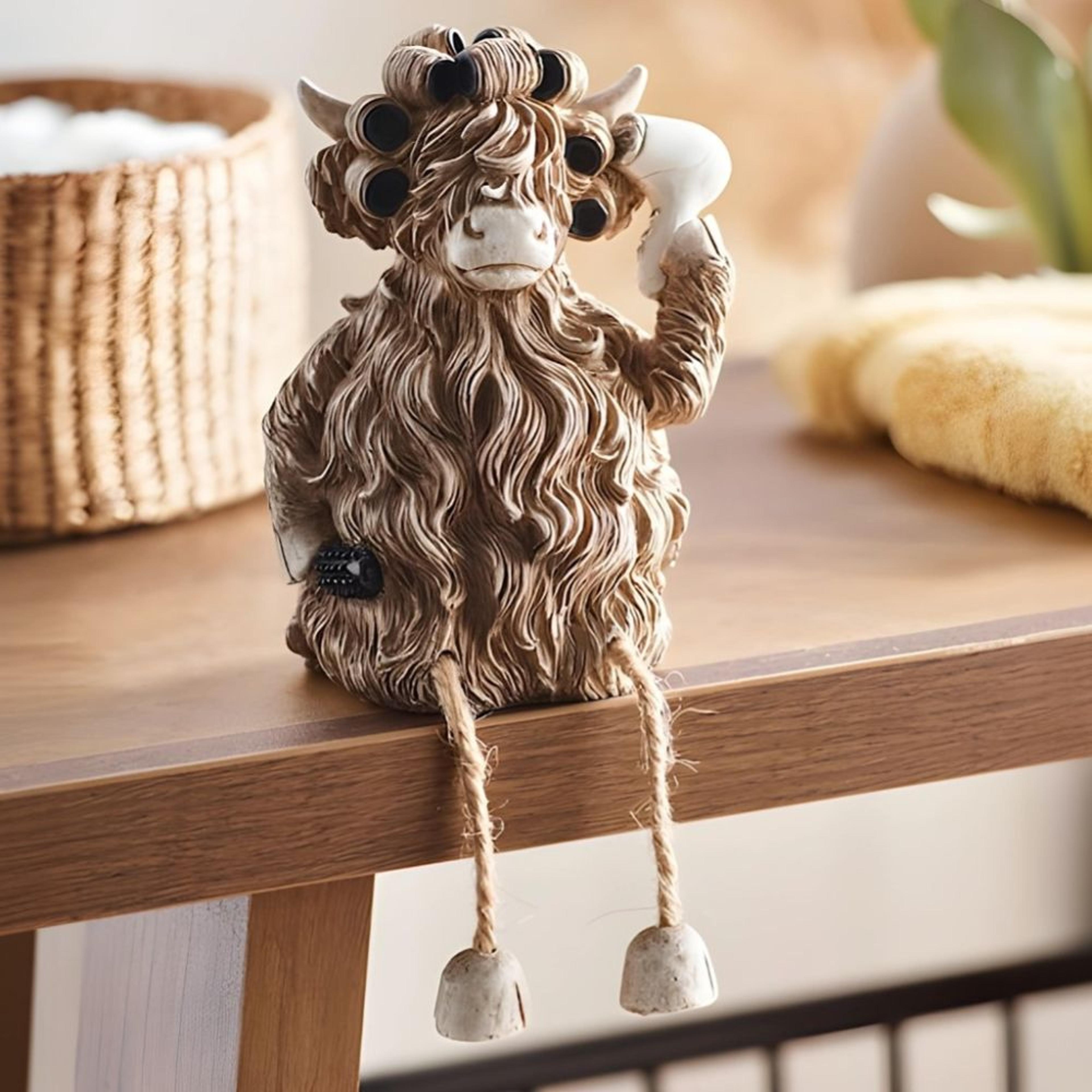 fun desktop decoration, creative highland cow blowing hair statue ornament for home, office, living room, bathroom