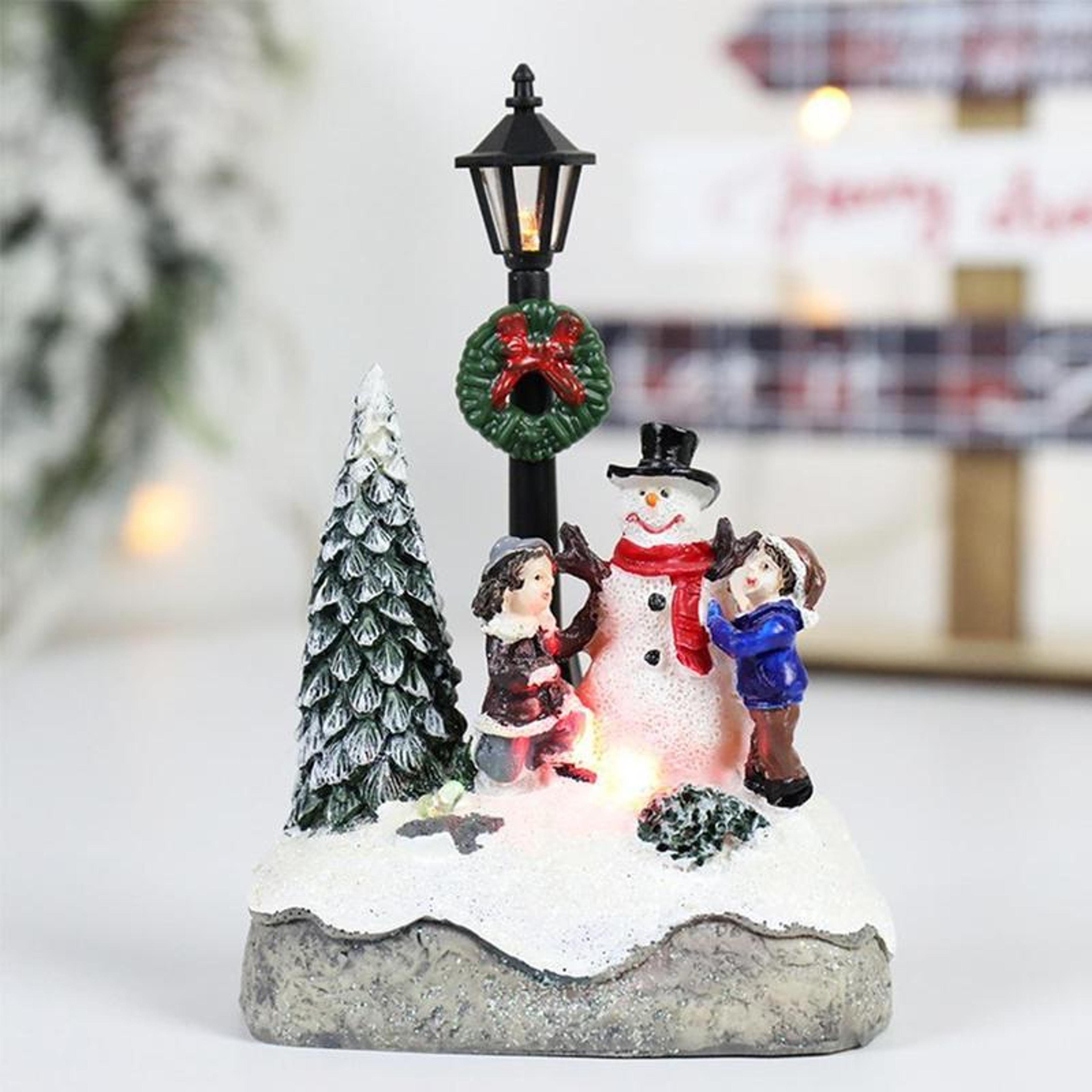 Microlandscape Resin Figurines LED Christmas Village Decoration Santa Claus Pine Needles Snow View  4