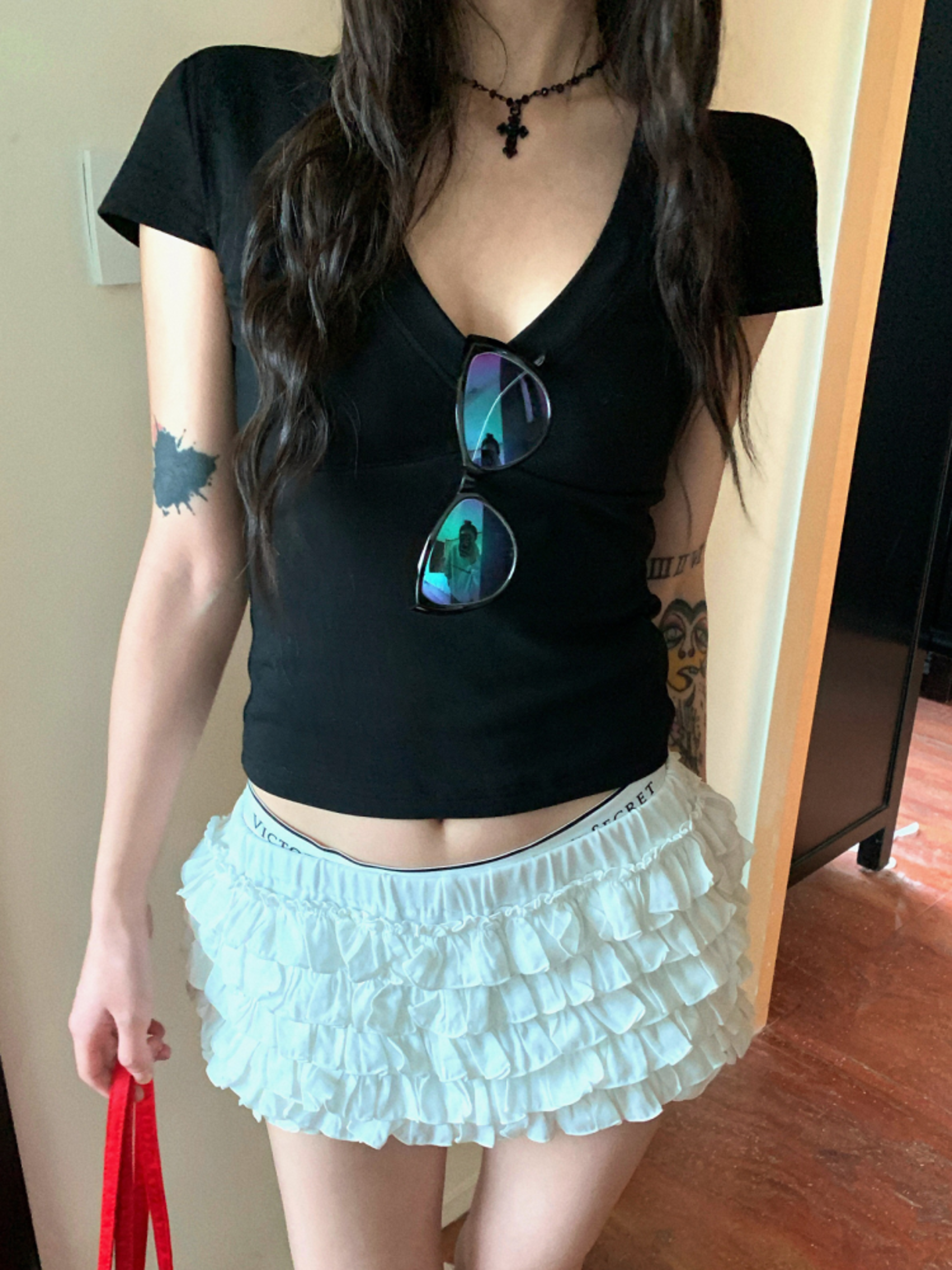 Retro Chic V Neck Womens Crop Top Slim Fit Summer Tee 1