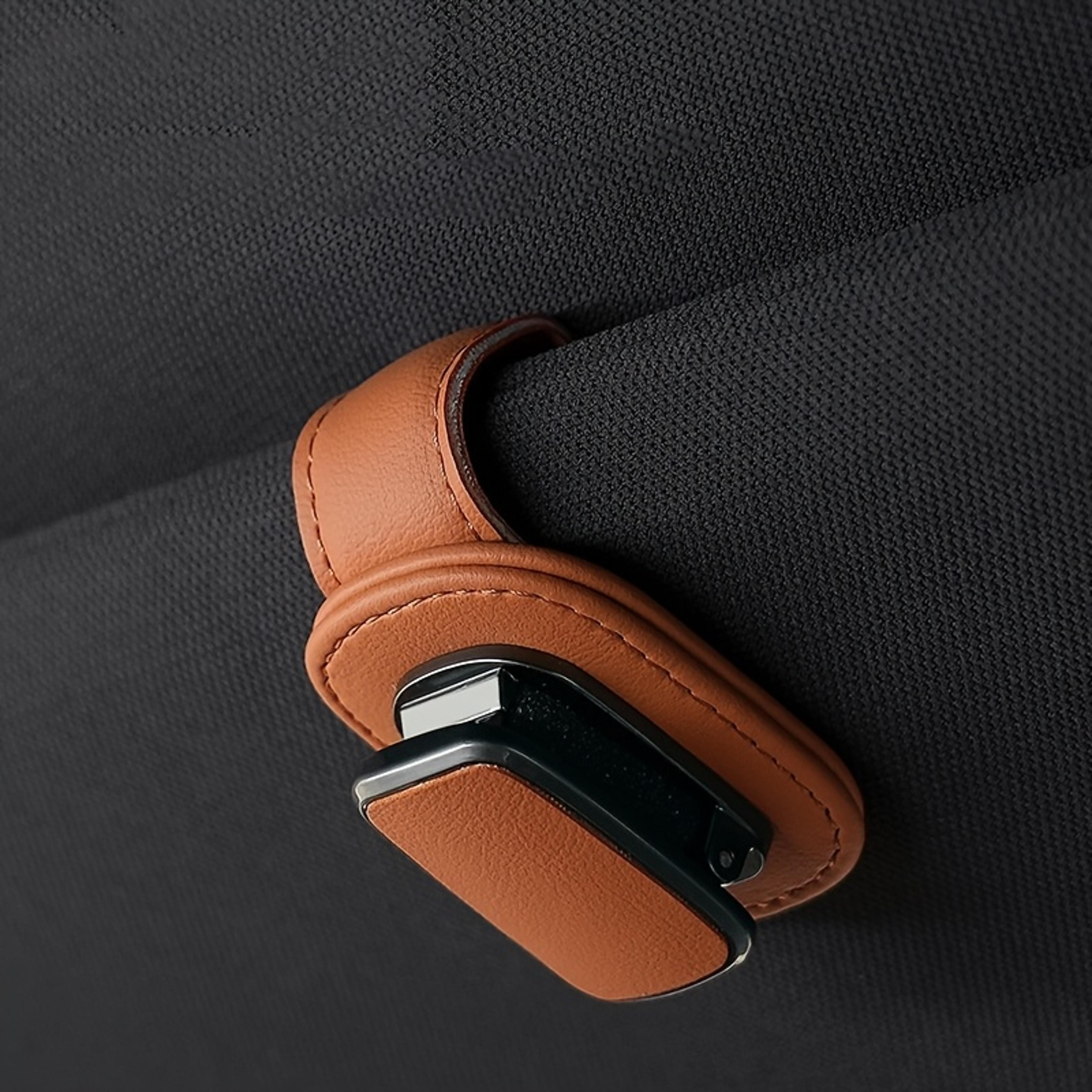 Car Sun Visor Glasses Holder PU Leather One Click Visor Organizer Clip For Glasses And Smartphone 3