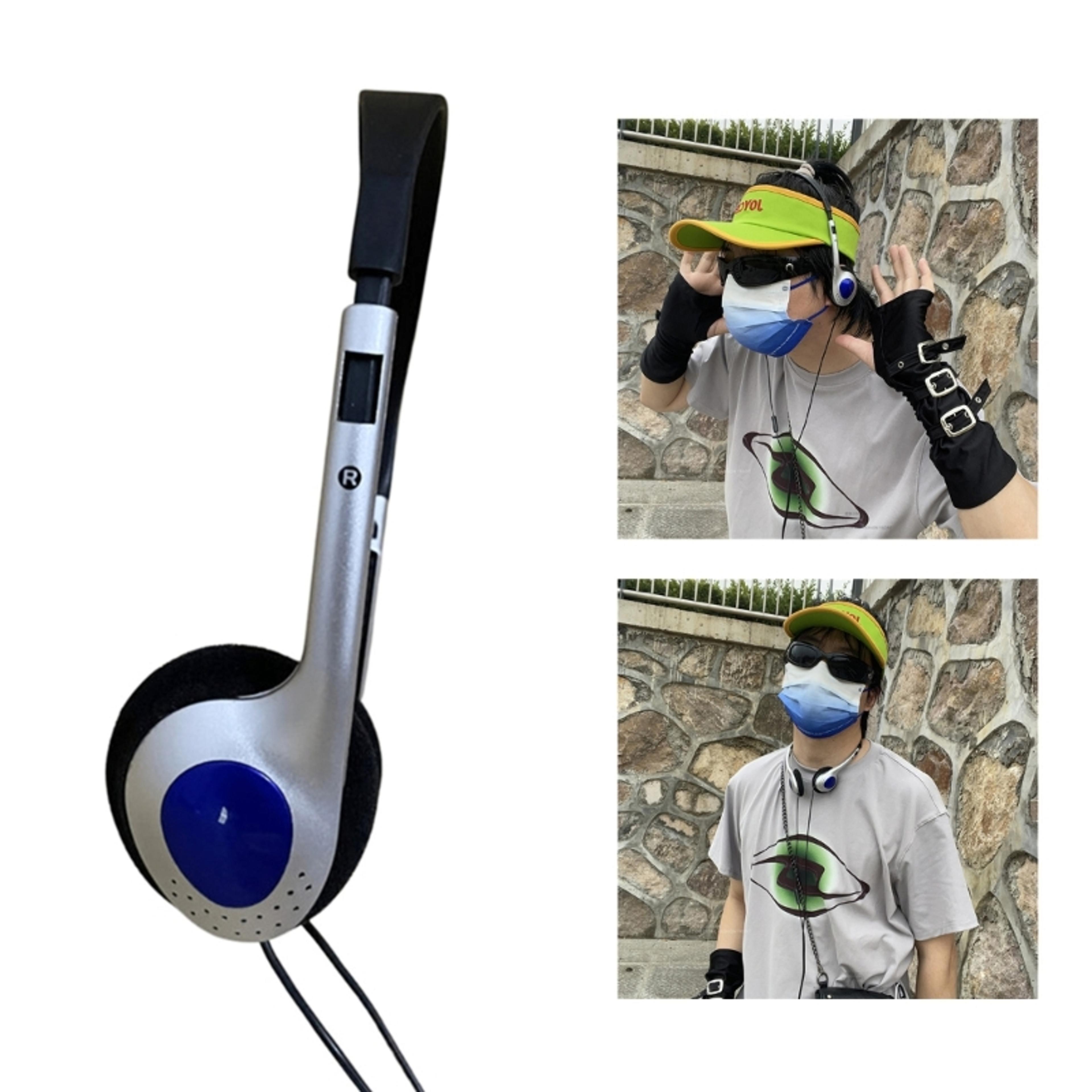 Retro Wired Headphones With Stereo Audio 3