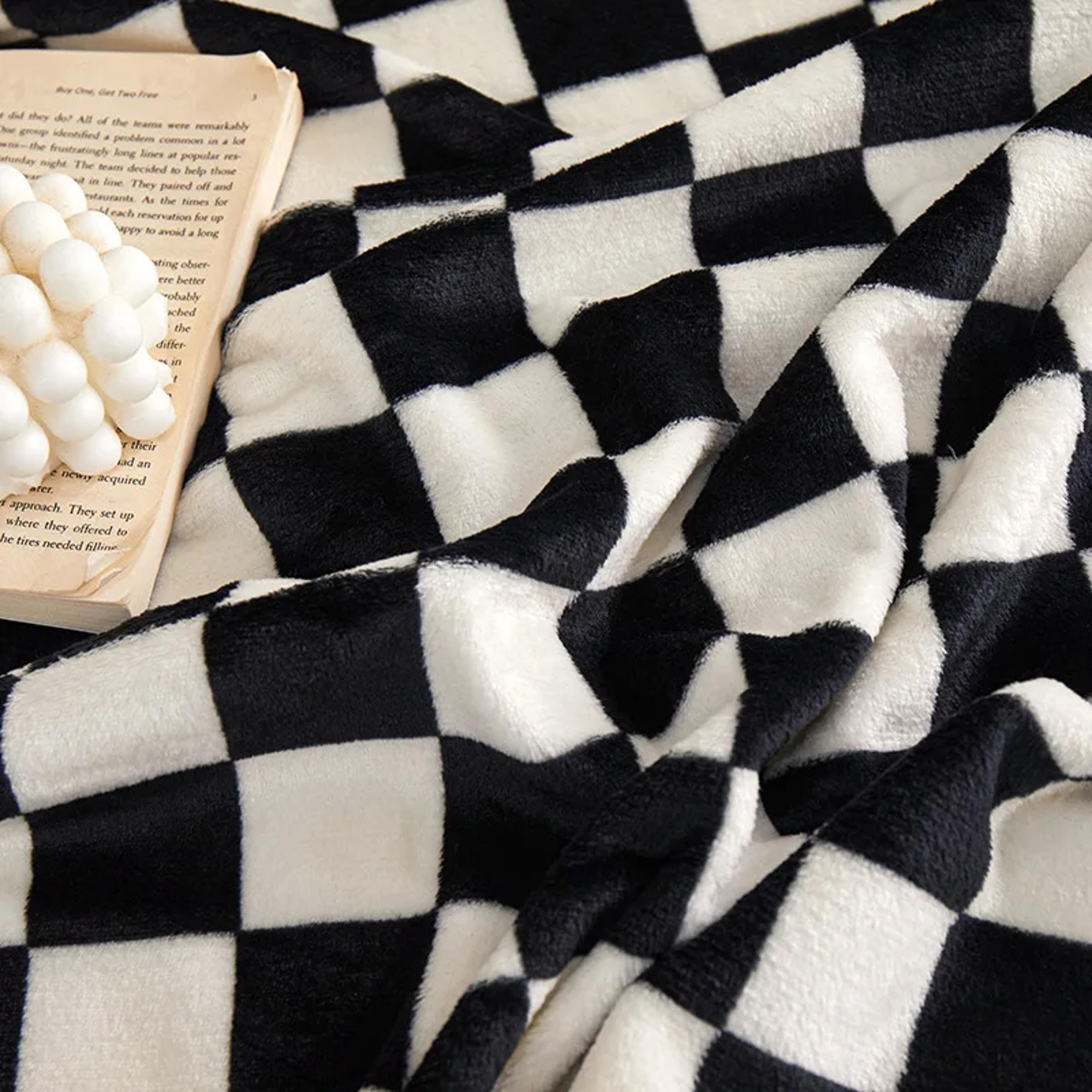 Checkered Throw Blanket Soft Plaid Sofa Blanket For Couch Bed Office Naps  Travel 2
