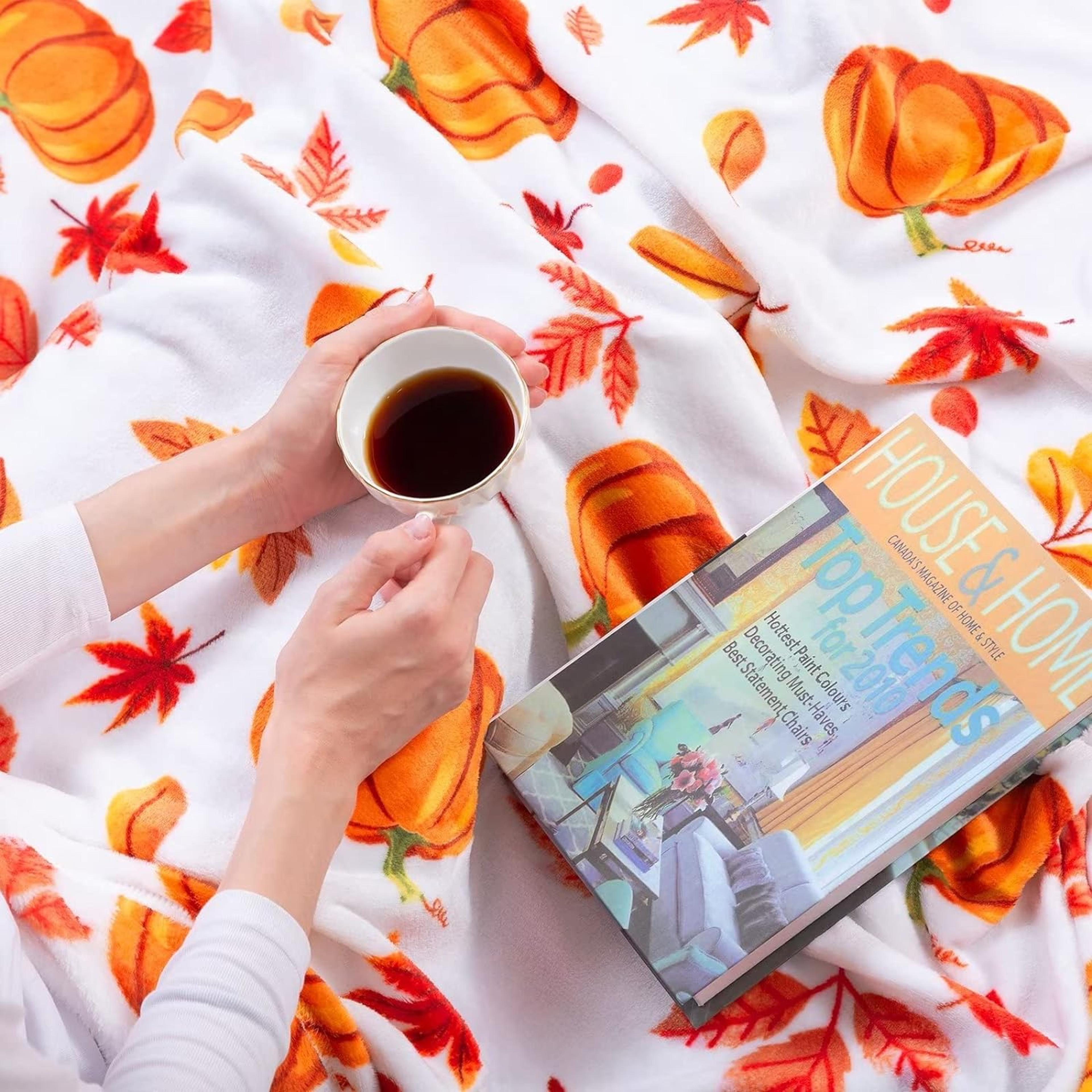 Cozy Fall Throw Blanket Soft Pumpkin Throw Blanket For Halloween  Autumn Home Decor 1