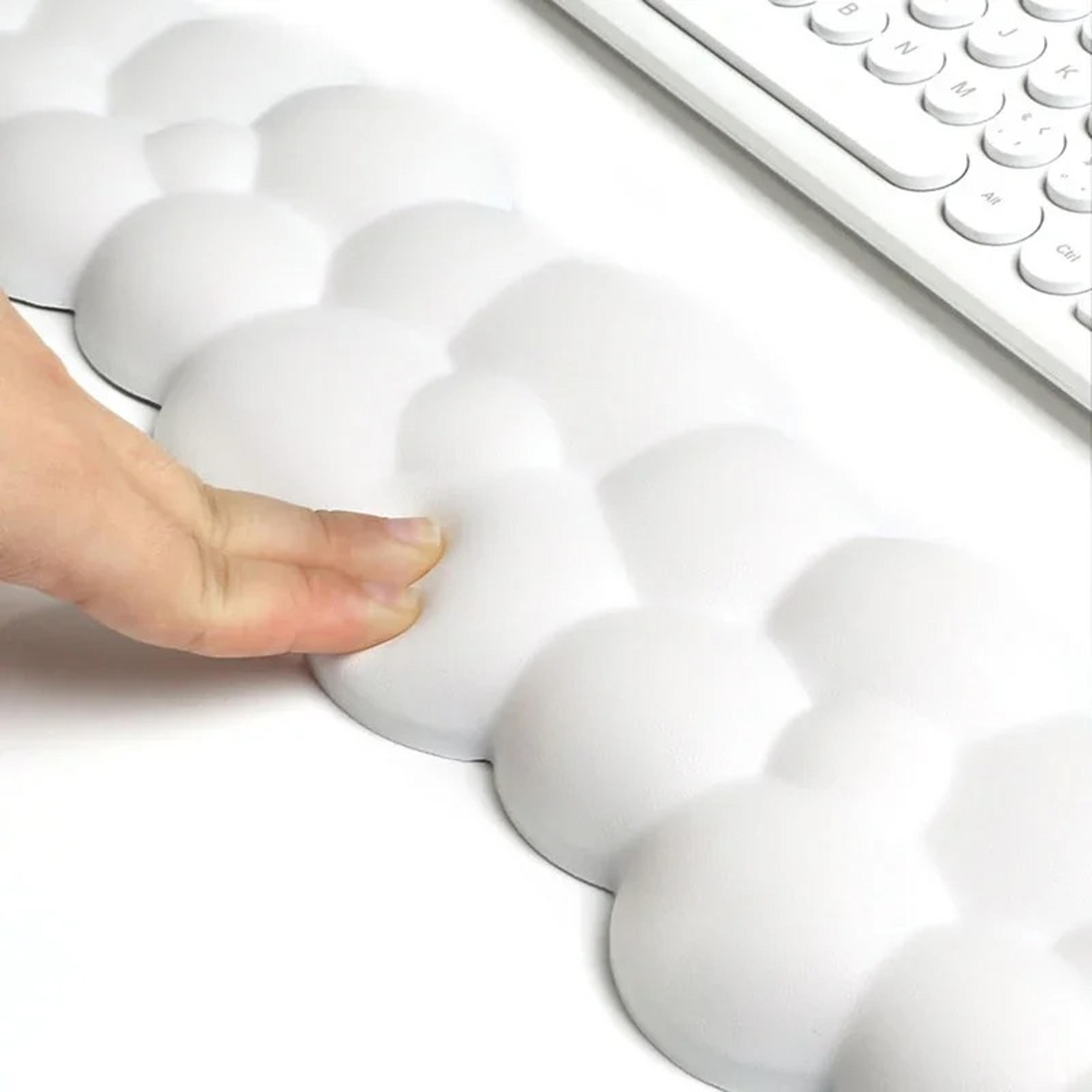 Cloud Comfort Ergonomic Mouse Pad With Wrist Rest And Anti Slip Base 4
