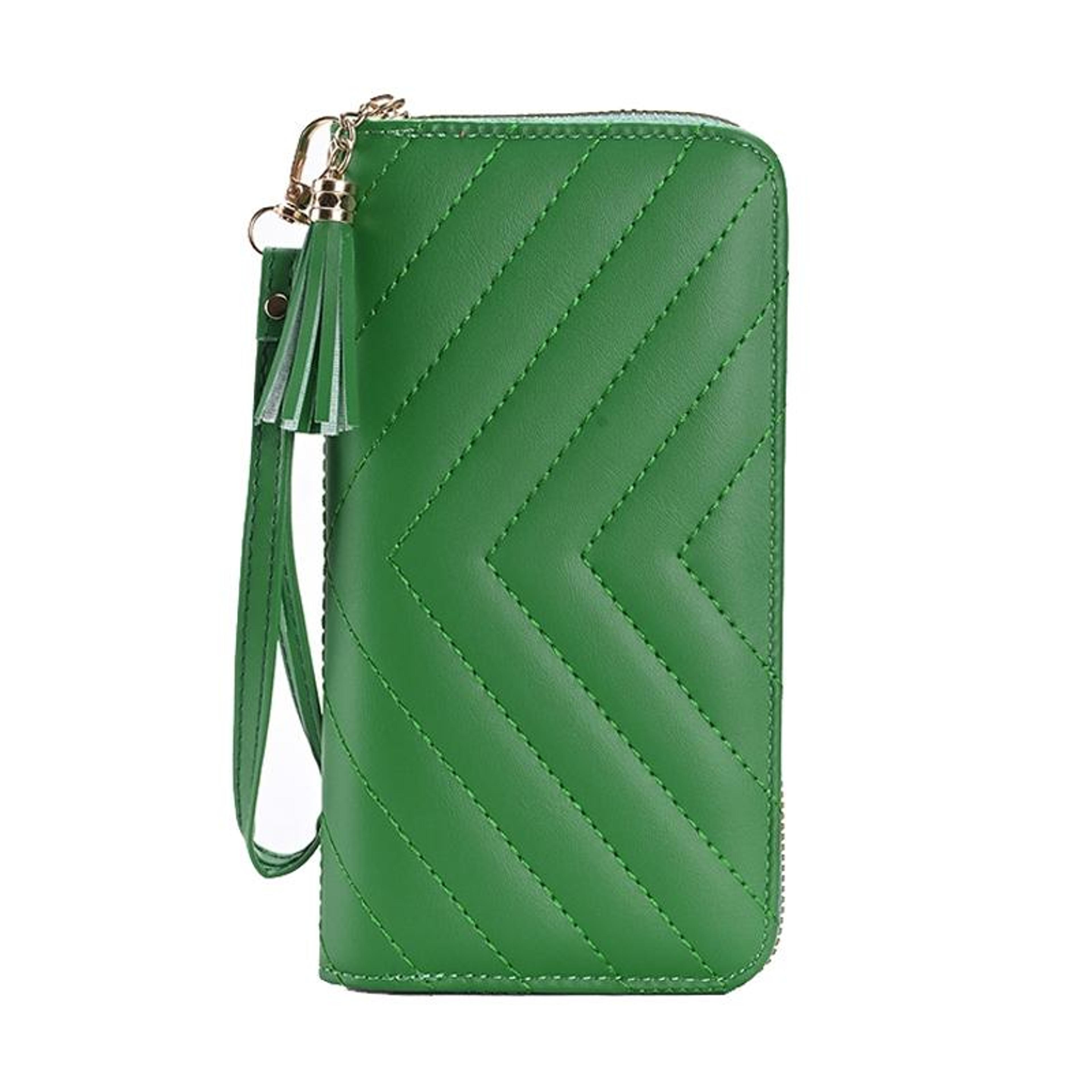 womens large capacity quilted wristlet wallet with zipper closure green