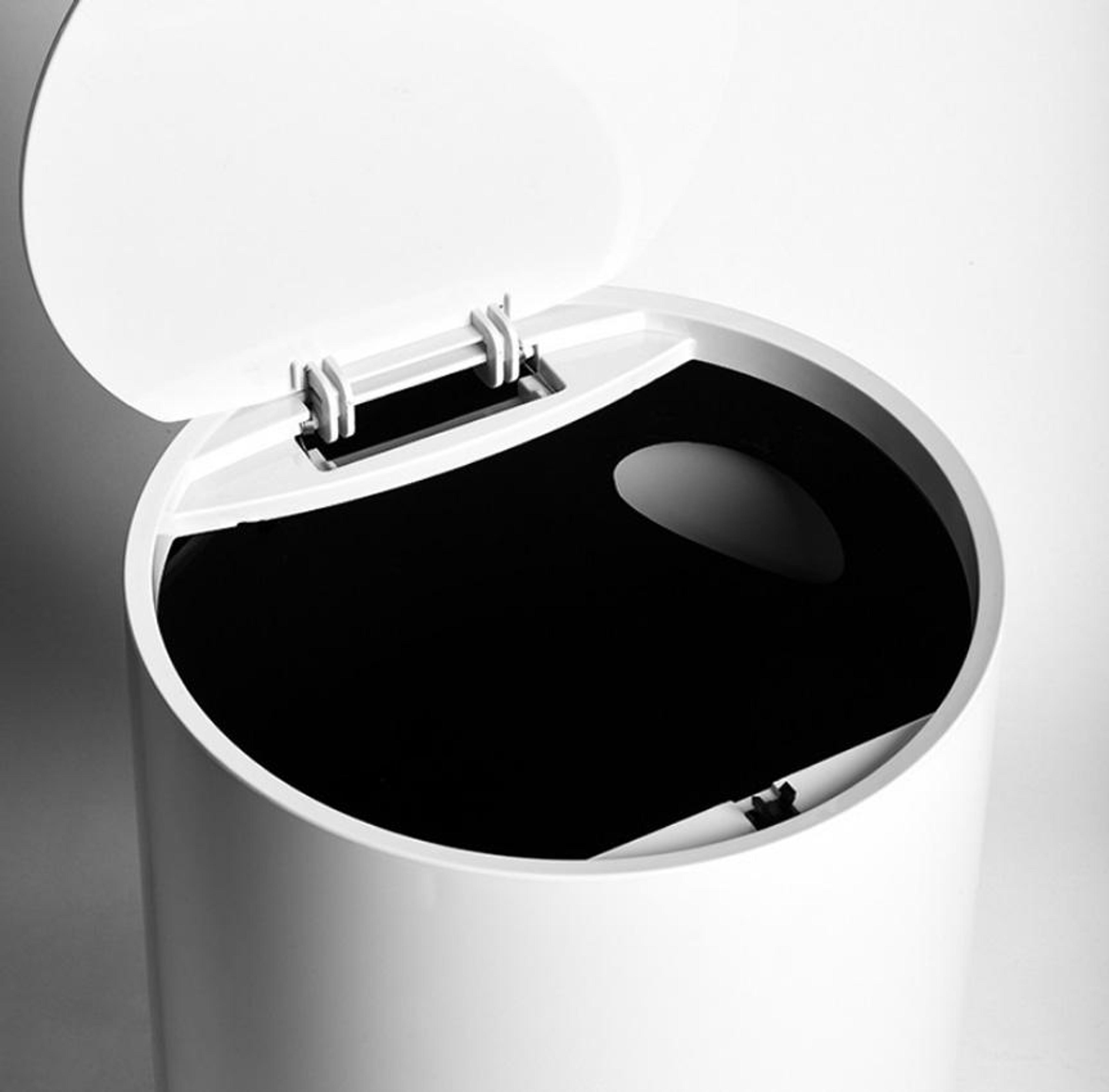 Spring Lid Kitchen Trash Can Space Saving Plastic Garbage Bin For Home  Office 4