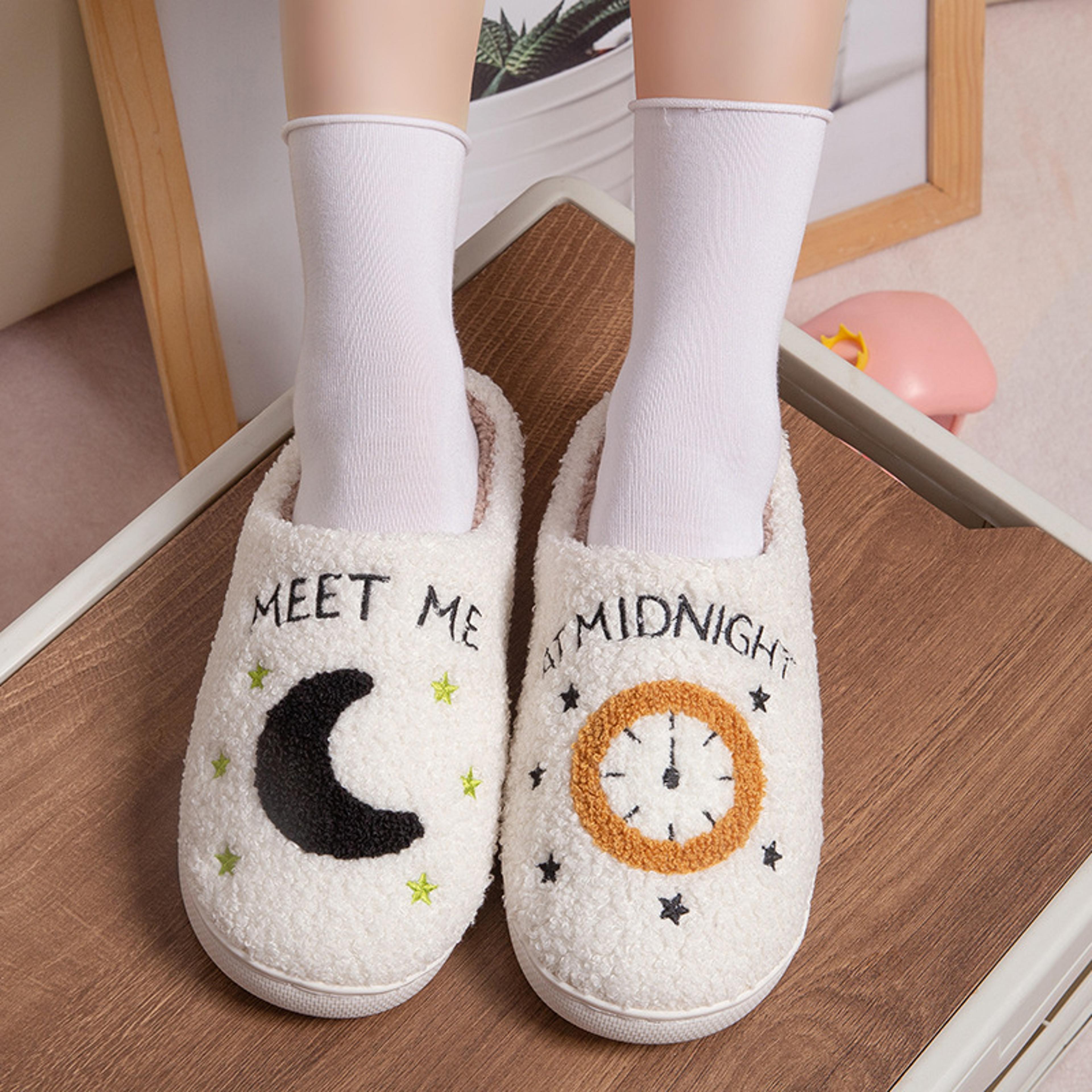 Women New Winter Slippers Soft Seagulls Flat Sandals Christmas Flip Flops Girls Fashion Flowers Cou