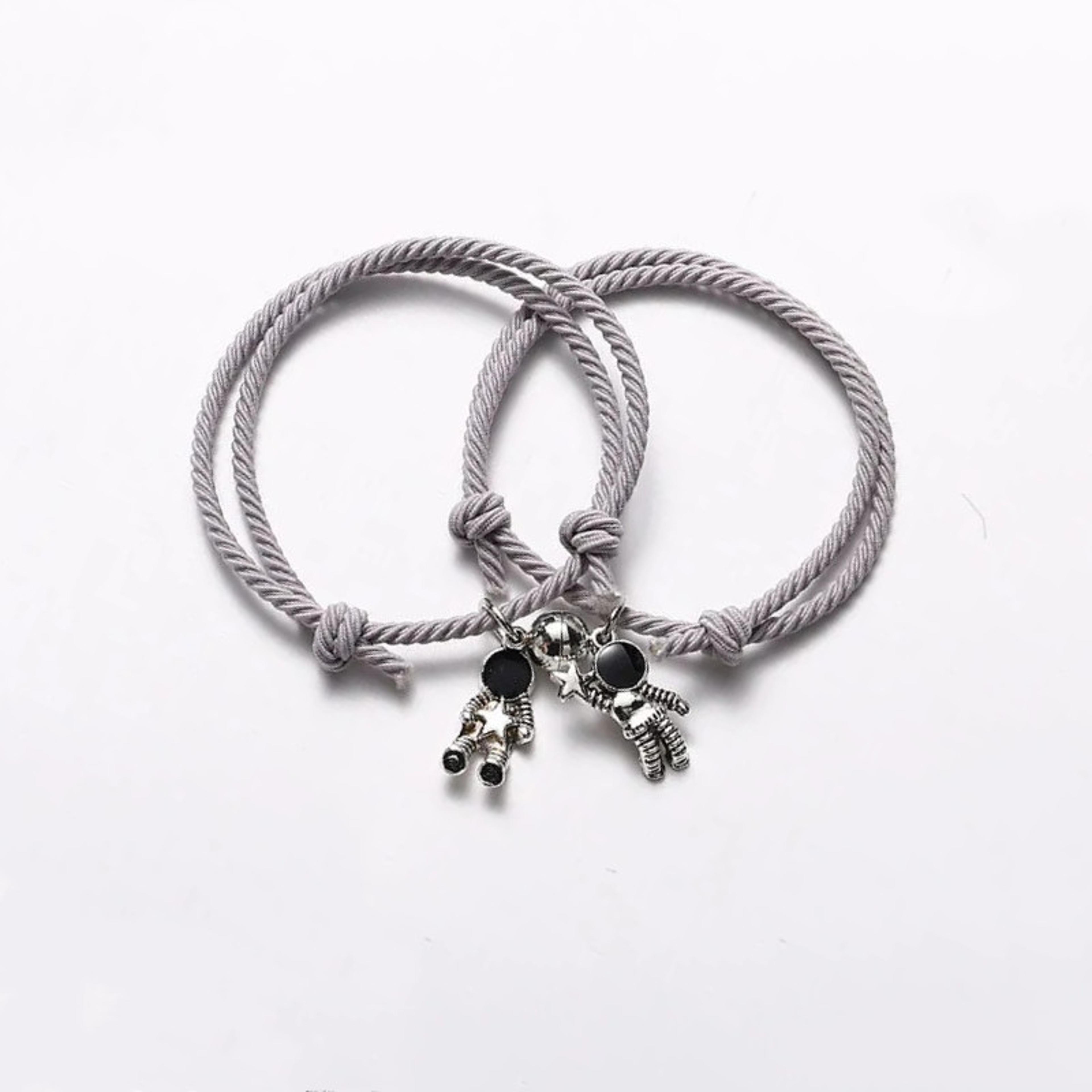 Magnetic Couple Bracelets For Men Women Adjustable Elastic Size Distance Bracelet With Astronaut Ch 7